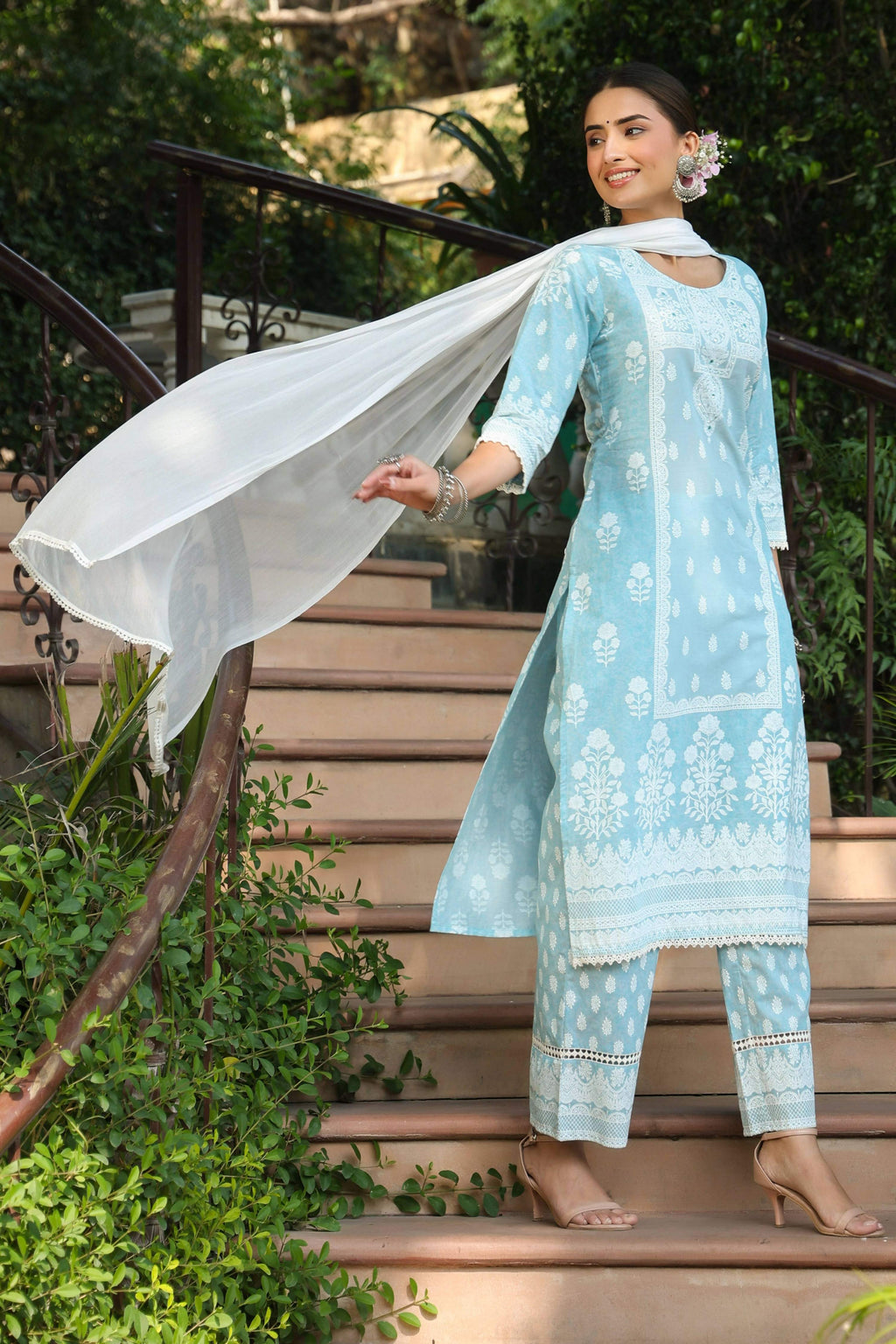 Juniper Women's Skyblue Printed Straight Kurta Sets