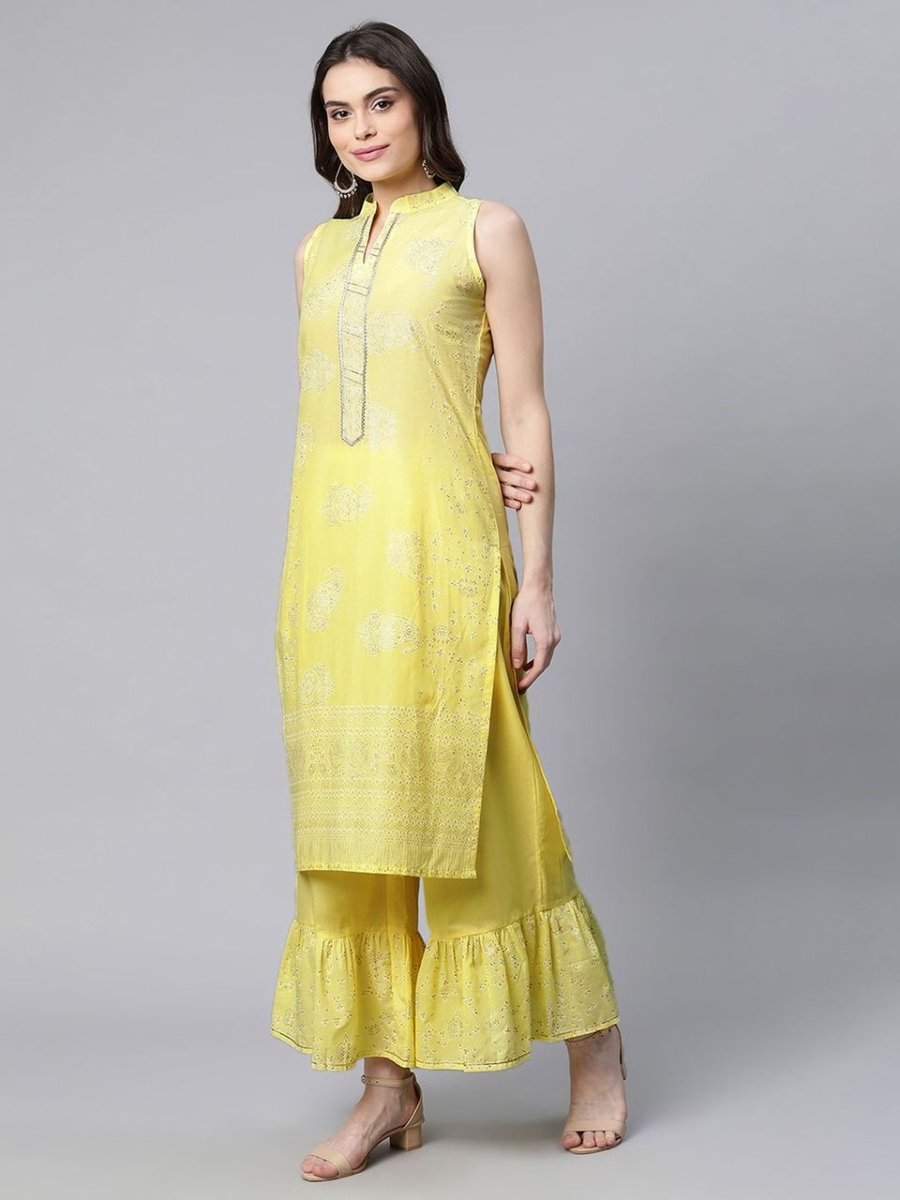 Ahalyaa Women Yellow Colour Pure Cotton Glitter Print Kurta Palazzo Set