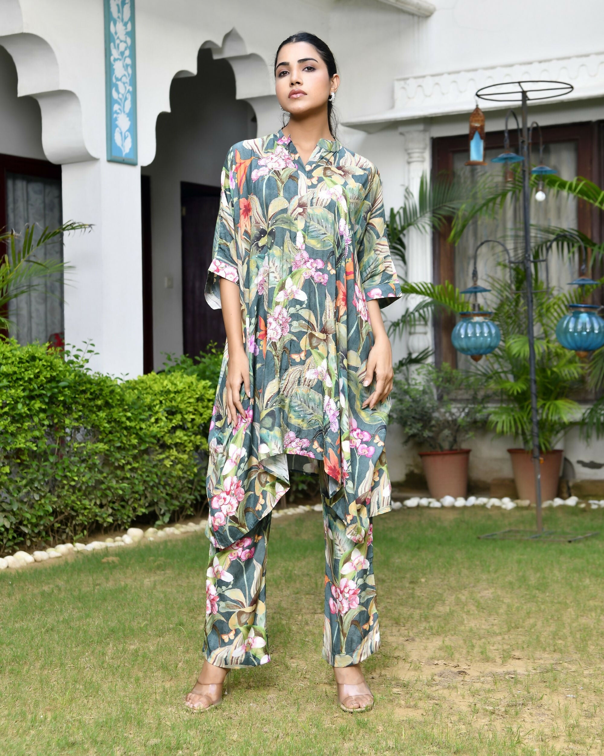 Vaasva Women's Dark Green Musline Viscose Digital Printed Kaftan Pant Set