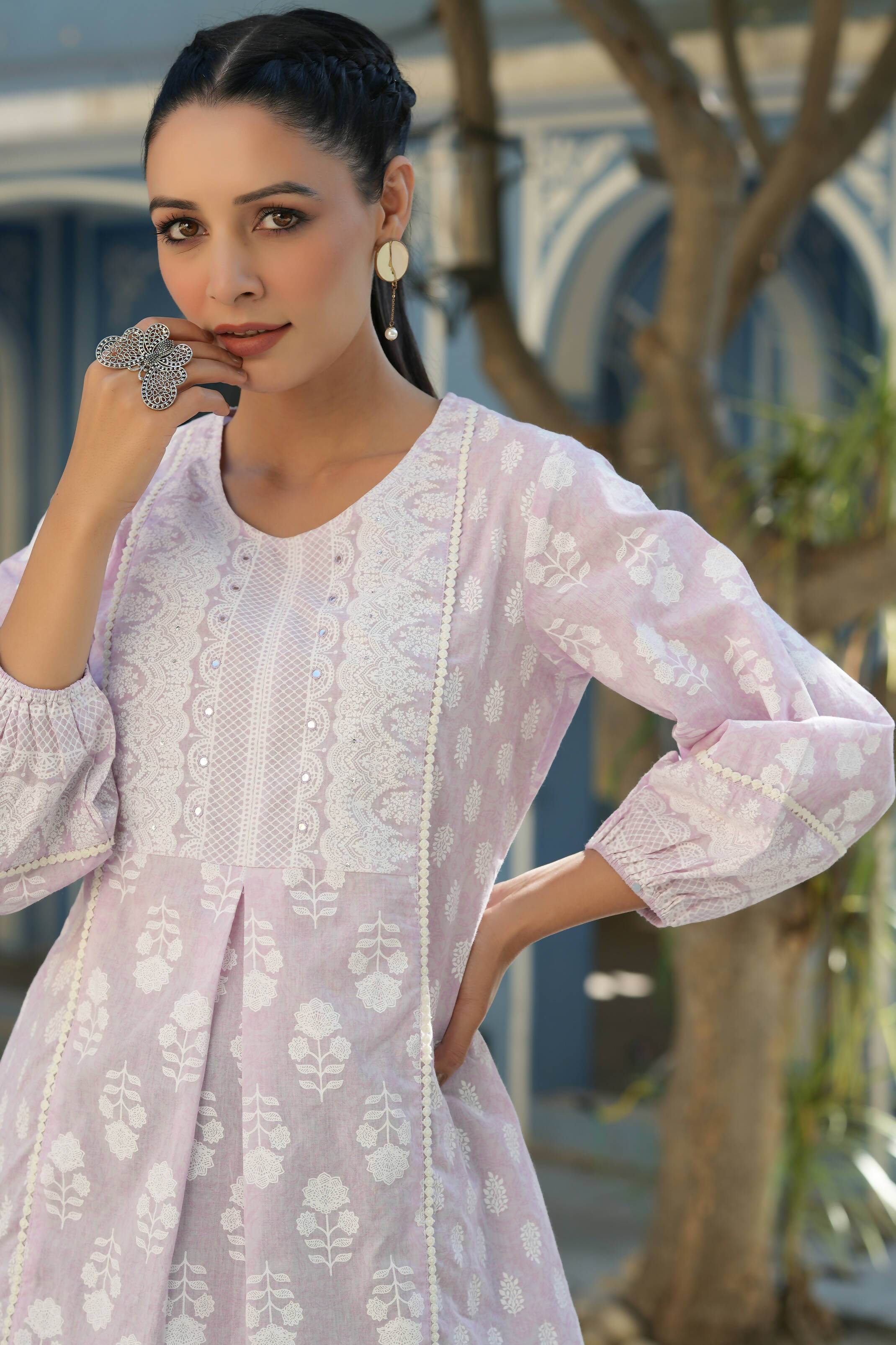 Juniper Women's Lavender Cambric Placement Floral Printed Tunic