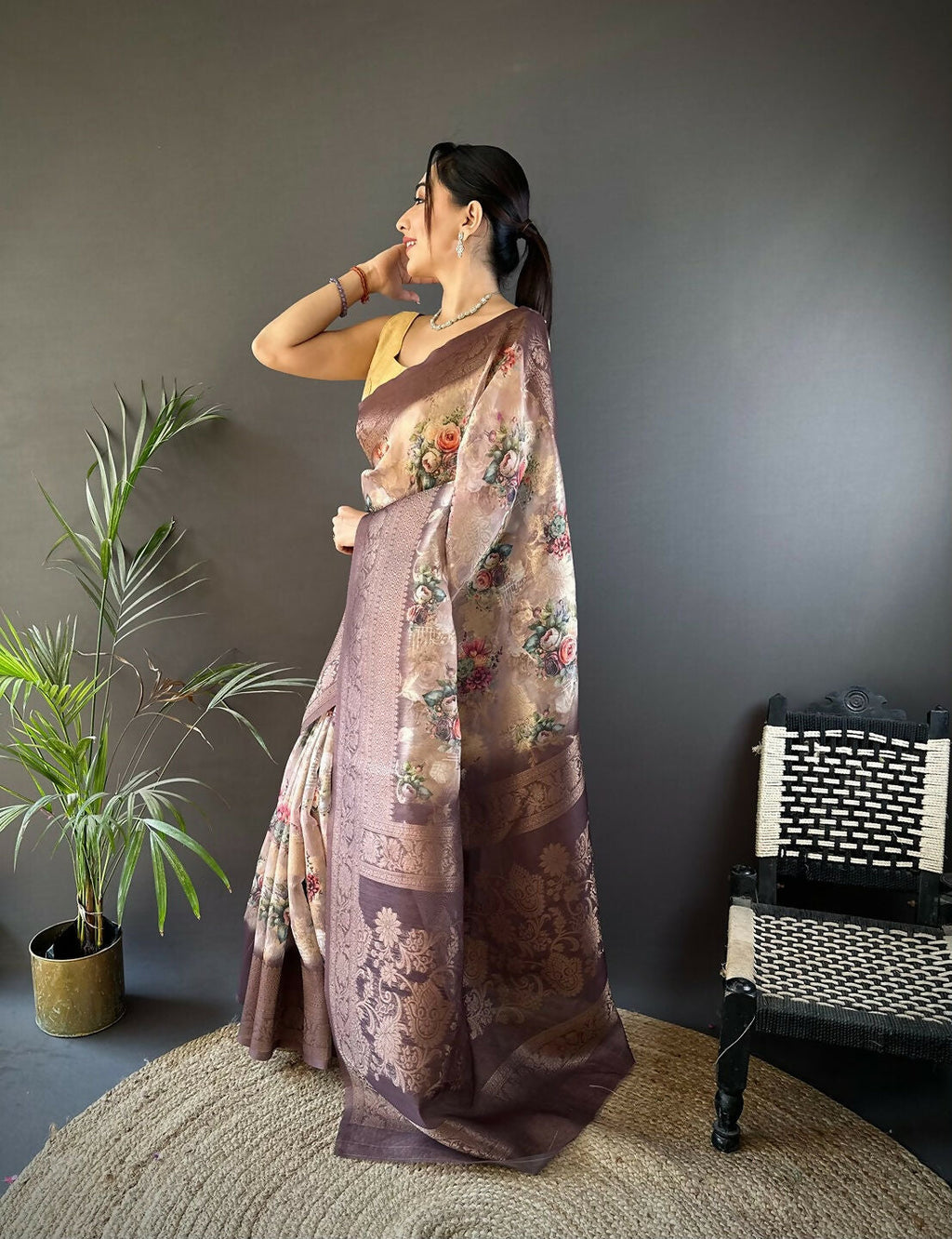 Joban Fashion Brown Floral Motifs Banarasi Silk Sarees