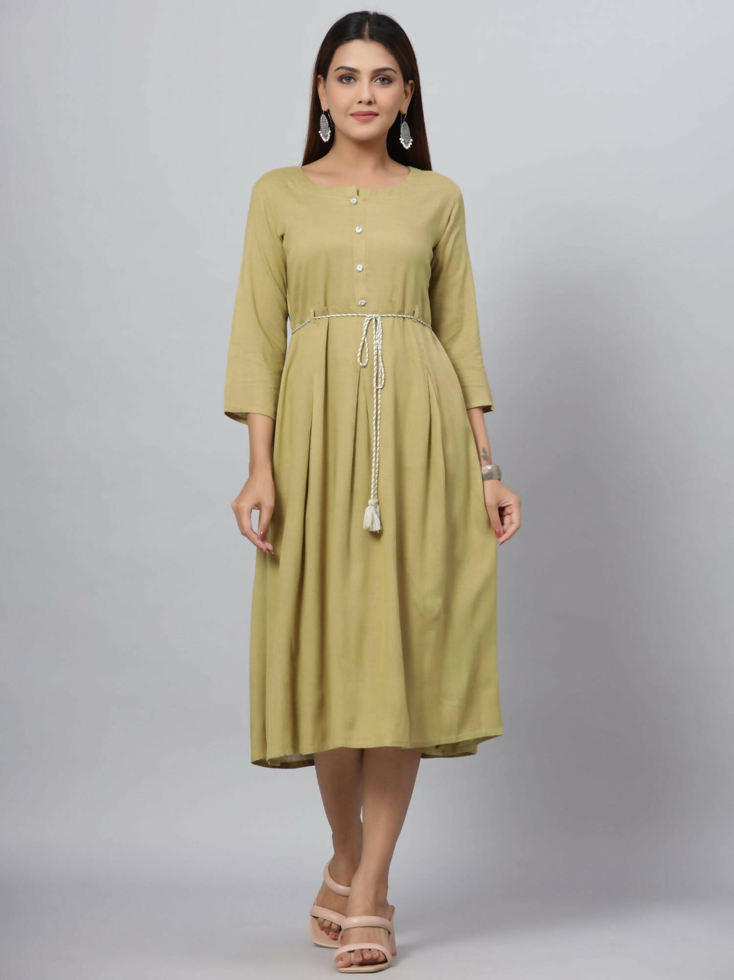 Juniper Women's Green Rayon Slub Solid Dress
