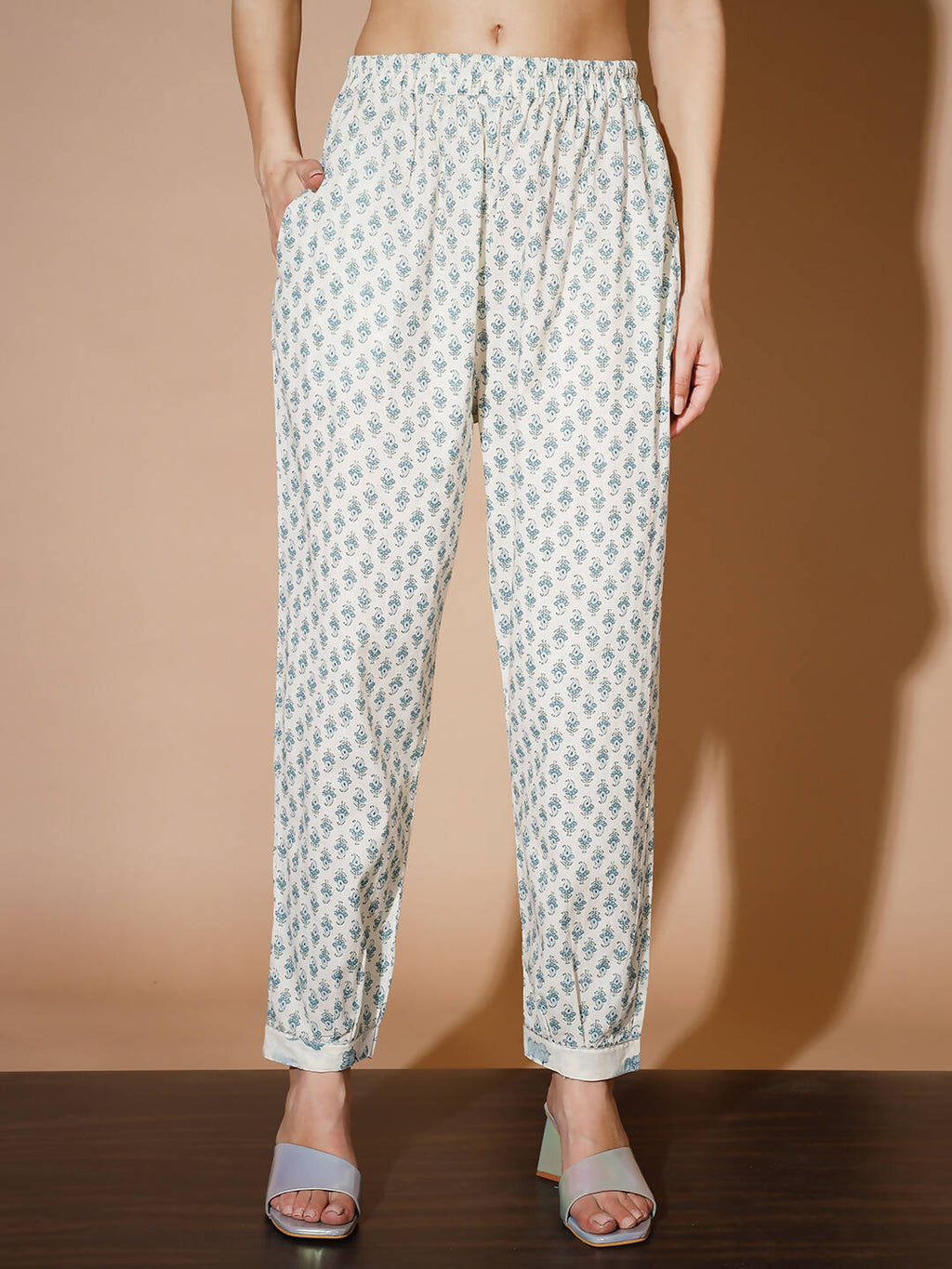 Myshka Women Multi Floral Kurta & Trousers