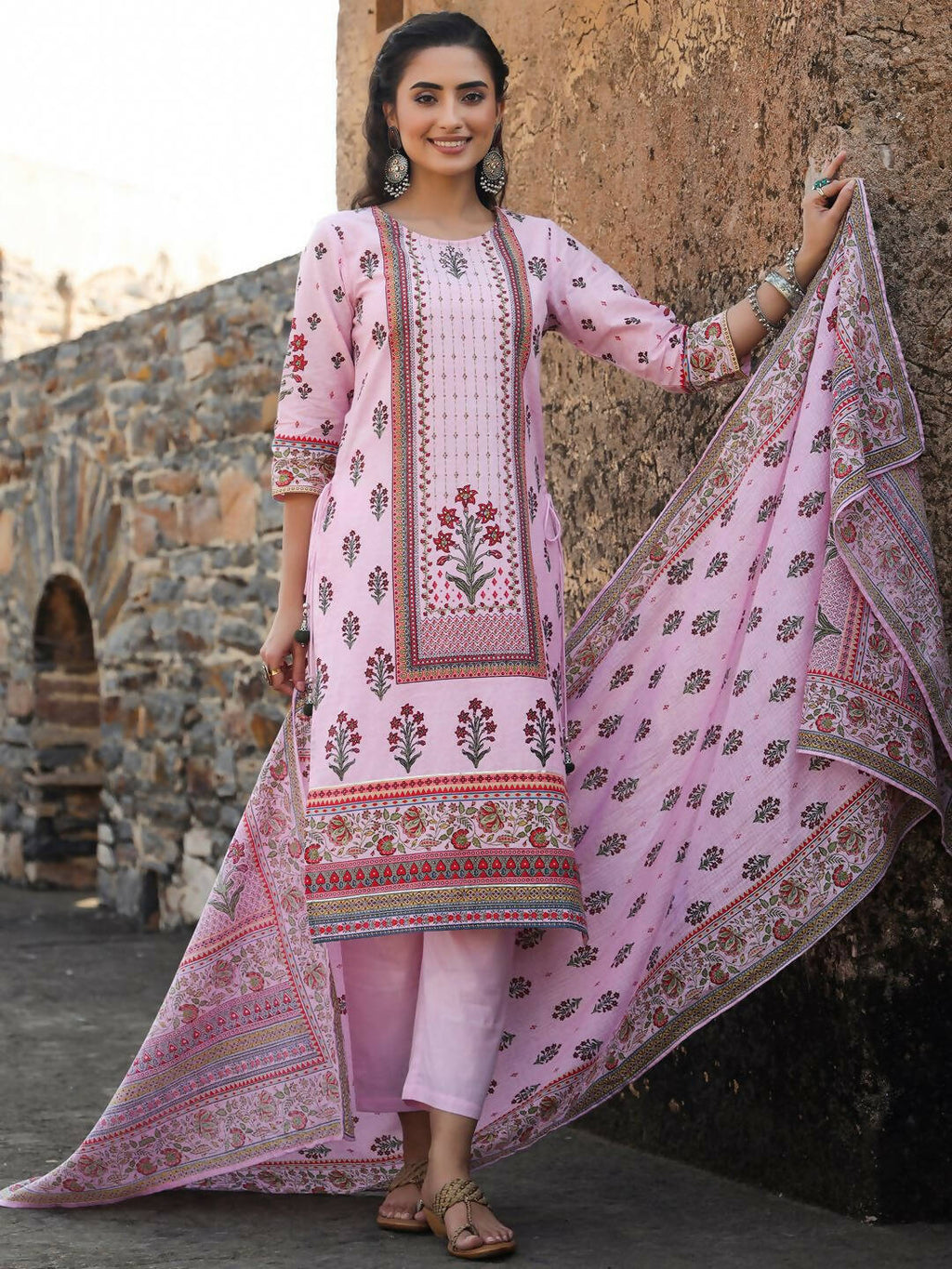 Juniper Women's Lilac Cambric Floral Placement Printed Straight Fit Kurta Sets