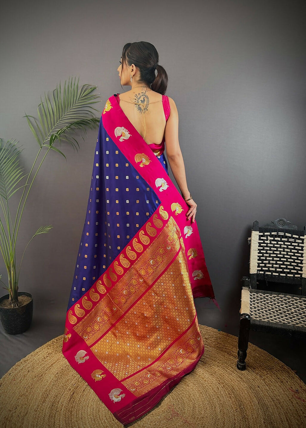Joban Fashion Maroon Butti Banarasi Silk Sarees