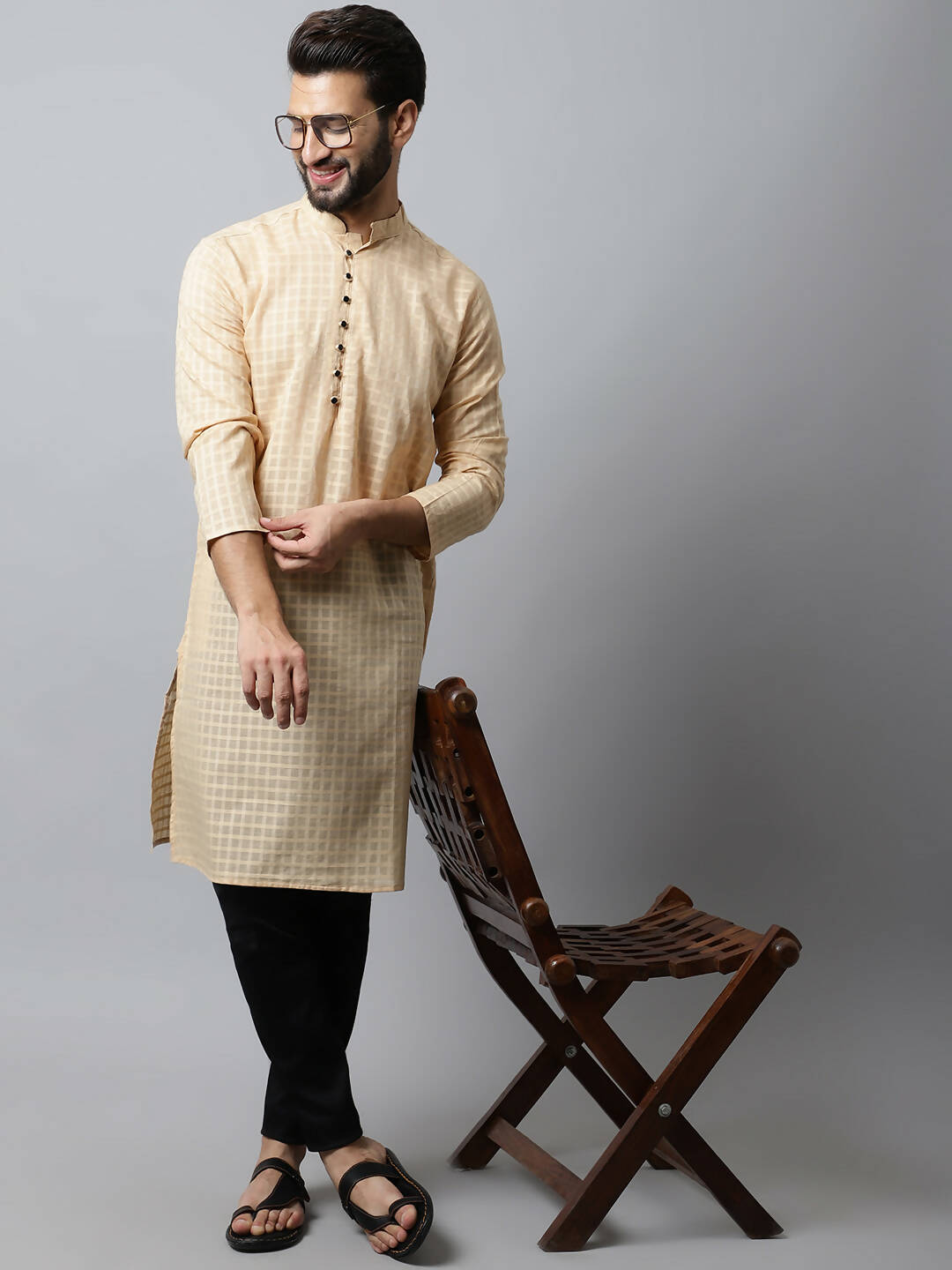 Even Apparels Beige Color Pure Cotton Men's Kurta With Side Placket (CHK1200)