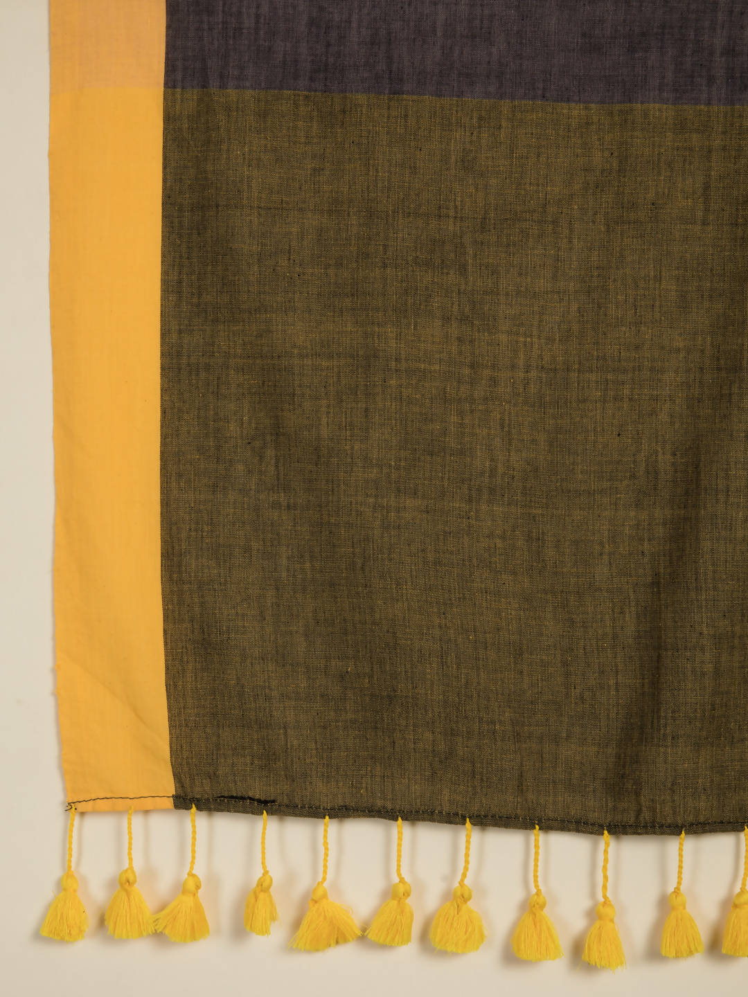 Suta Grey Yellow Colourblocked Pure Cotton Saree