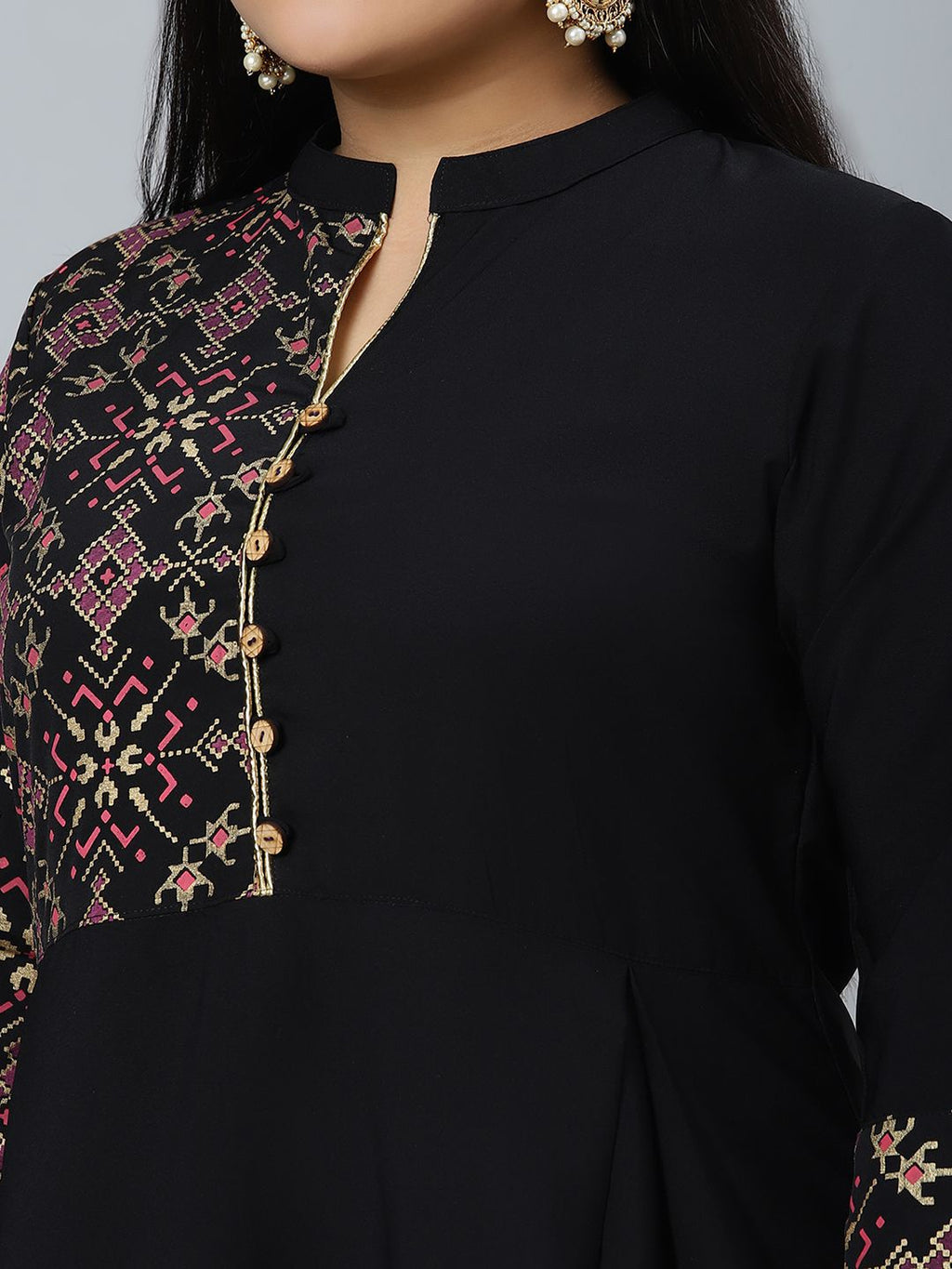 Sztori Plus Size Geometric Printed Mandarin Collar Straight Kurta With Trouser