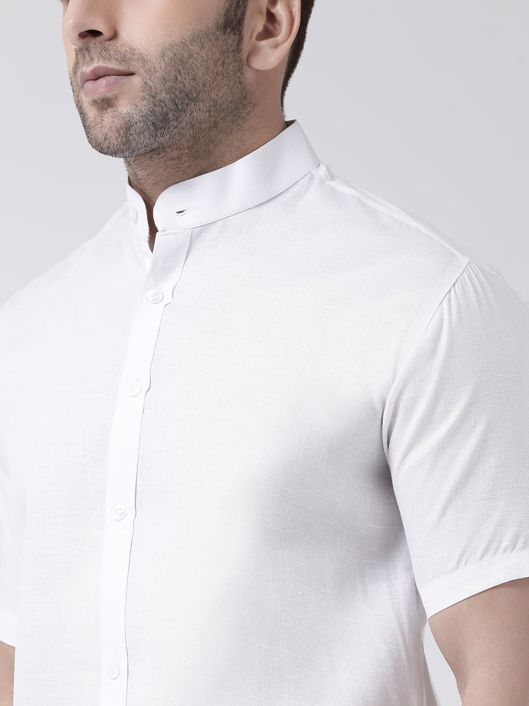 RIAG White Men's Chinese Collar Half Sleeves Shirt
