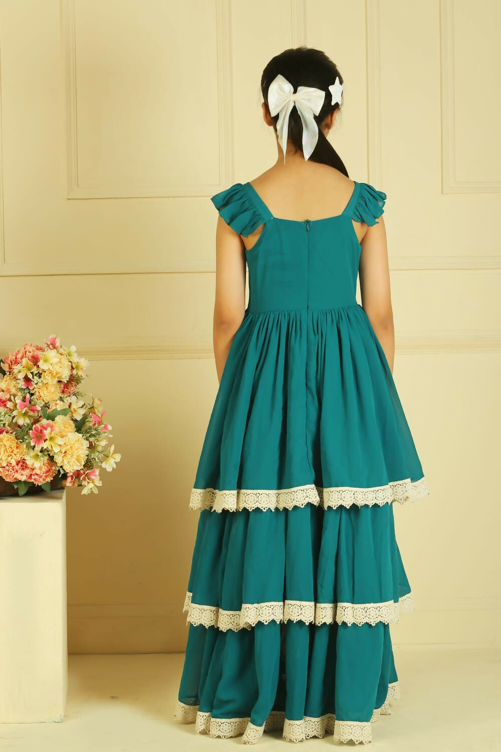 LH Luxury Fashion Fairytale Girls Layered Dress – Elegant Off-Shoulder Dress for Girls