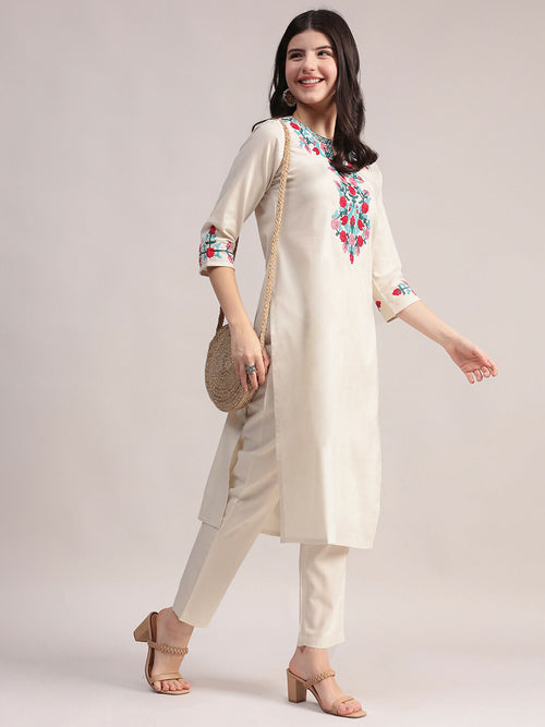 Aavyora Women's Off-White Embroidered Cotton Flex Co-Ord Set