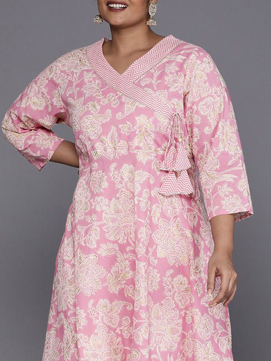 Sztori Plus Size Floral Printed Gotta Patti Pure Cotton A Line Kurta with Trousers