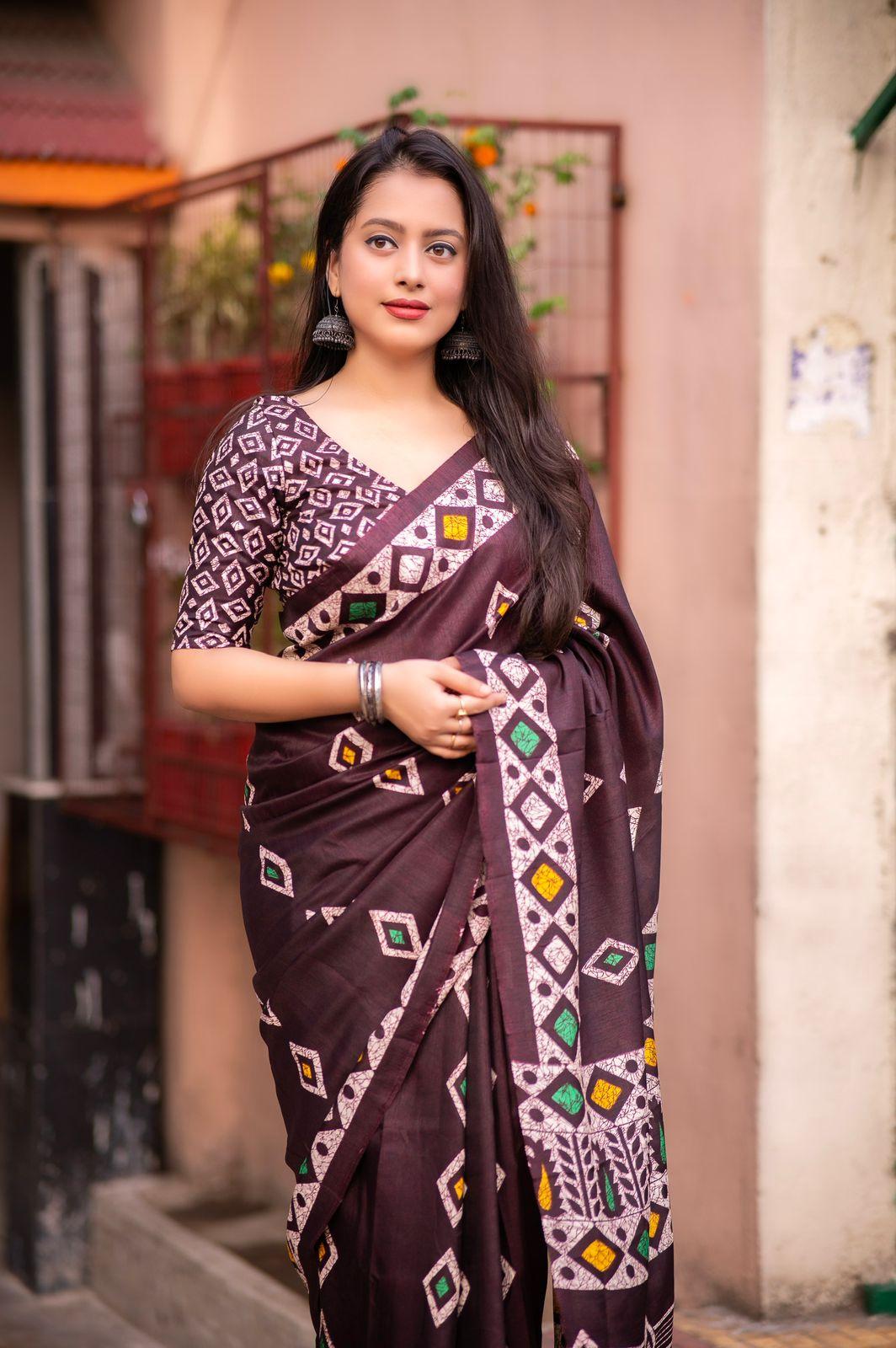Maroon Silk Blend Ethnic Motifs Saree with Unstitched Blouse - Hiral Fashion