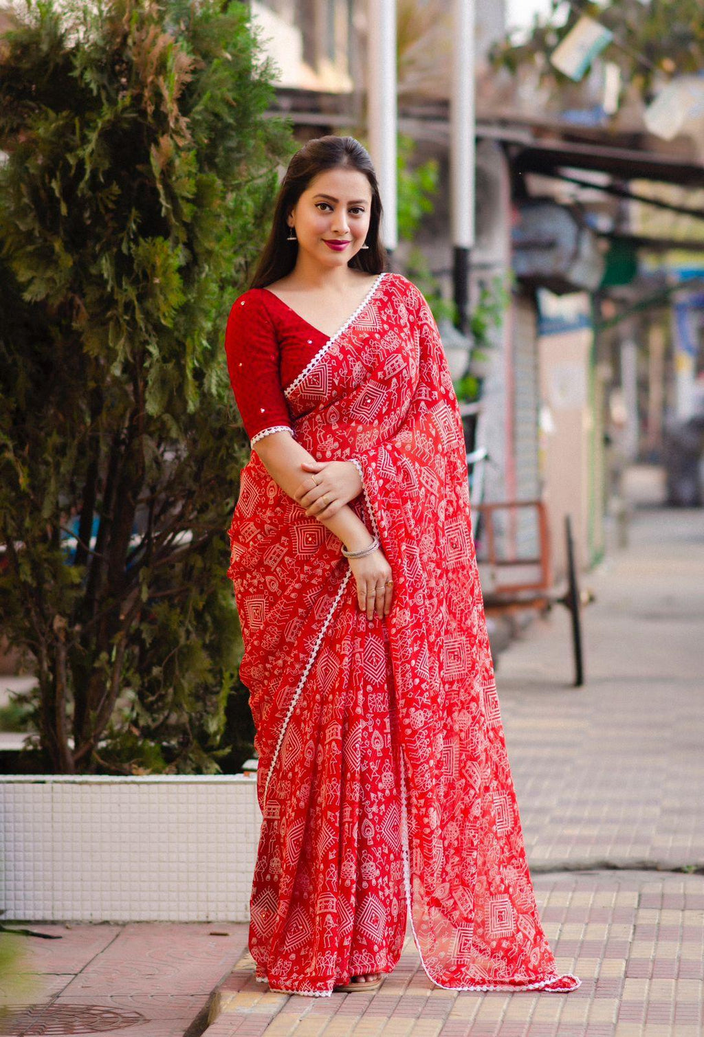 Red Poly Georgette Ethnic Motifs Saree with Unstitched Blouse - A2M