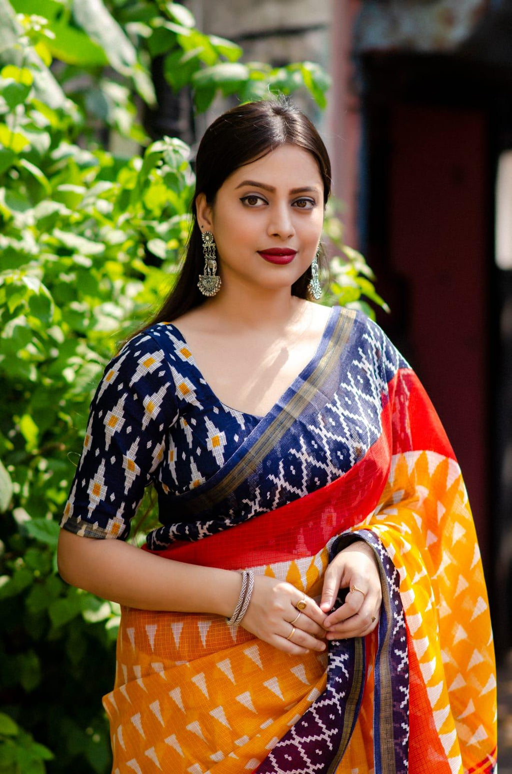Yellow Polycotton Ethnic Motifs Saree with Unstitched Blouse - Hiral Fashion