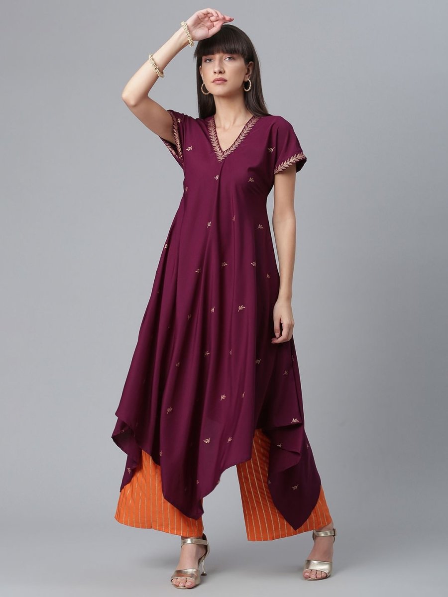 Ahalyaa Women Wine Crepe Glitter Print Kimono Style Kurta With Palazzo
