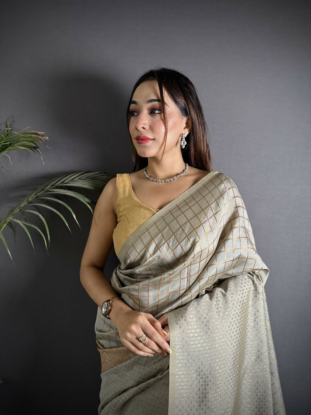 Joban Fashion Grey Banarasi Soft Lichi Silk Checks & Woven Saree