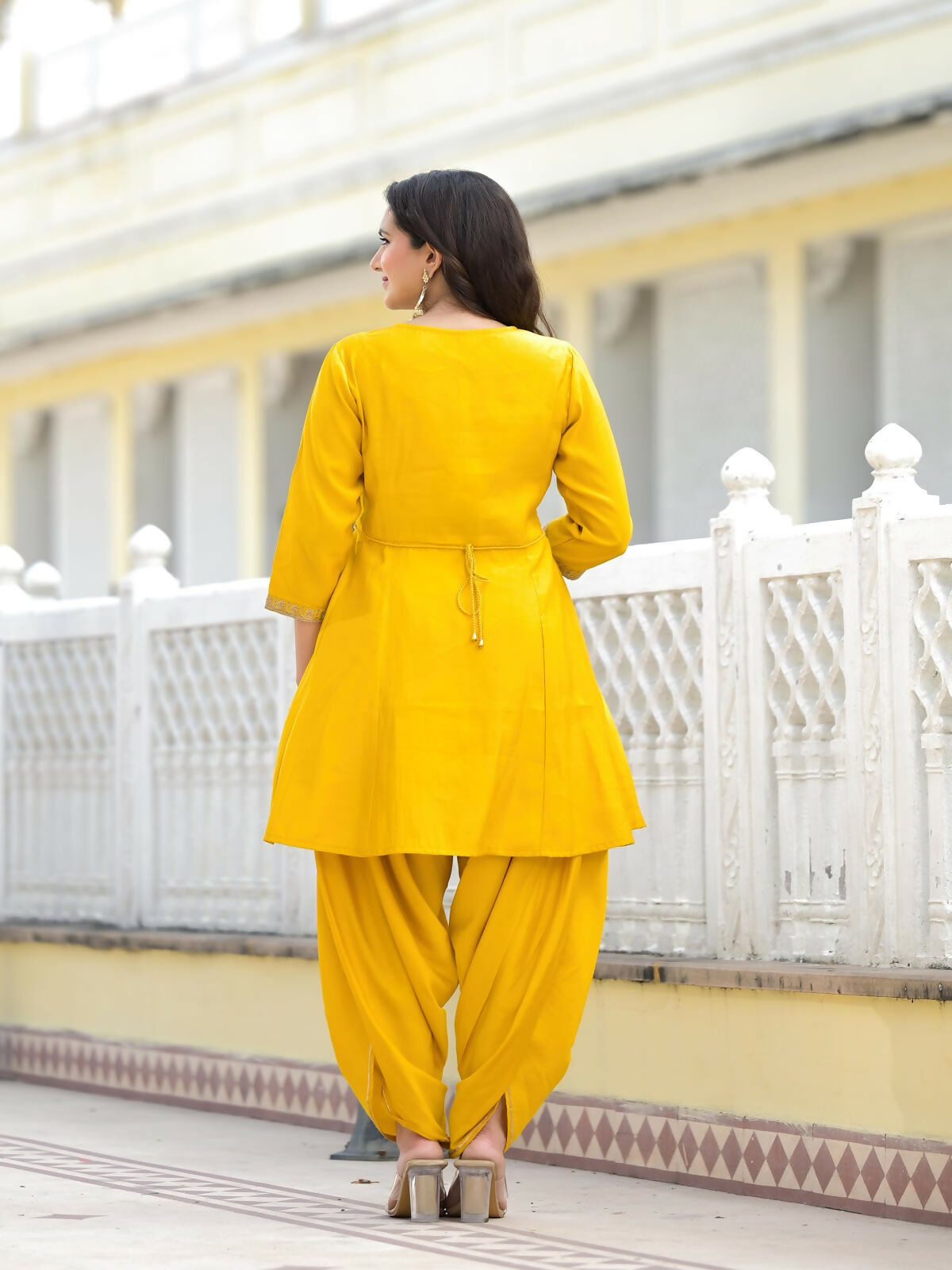 Juniper Women's Mustard Solid Viscose Kurta & Pant Set With Zari & Mirror Work
