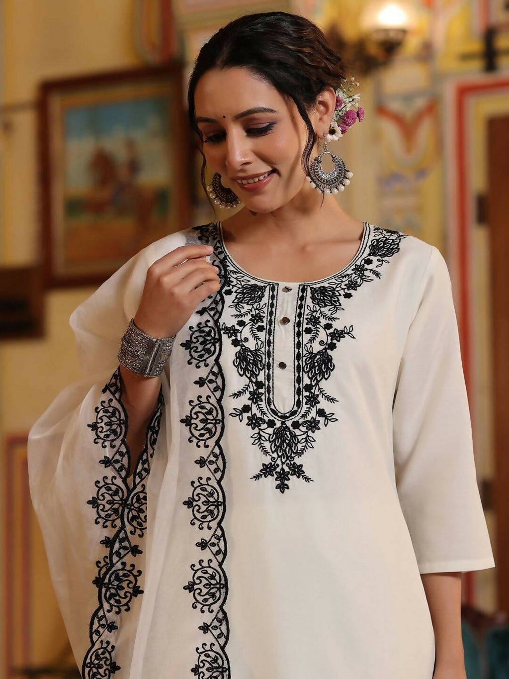 Juniper Women's White Chinnon Solid Embroidered Kurta Set