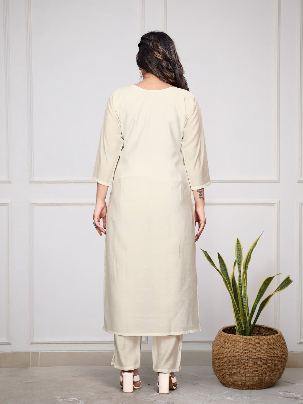 Lorenvalley Offwhite Viscose Chanderi Embroidered Multi Sequence work Kurta Set
