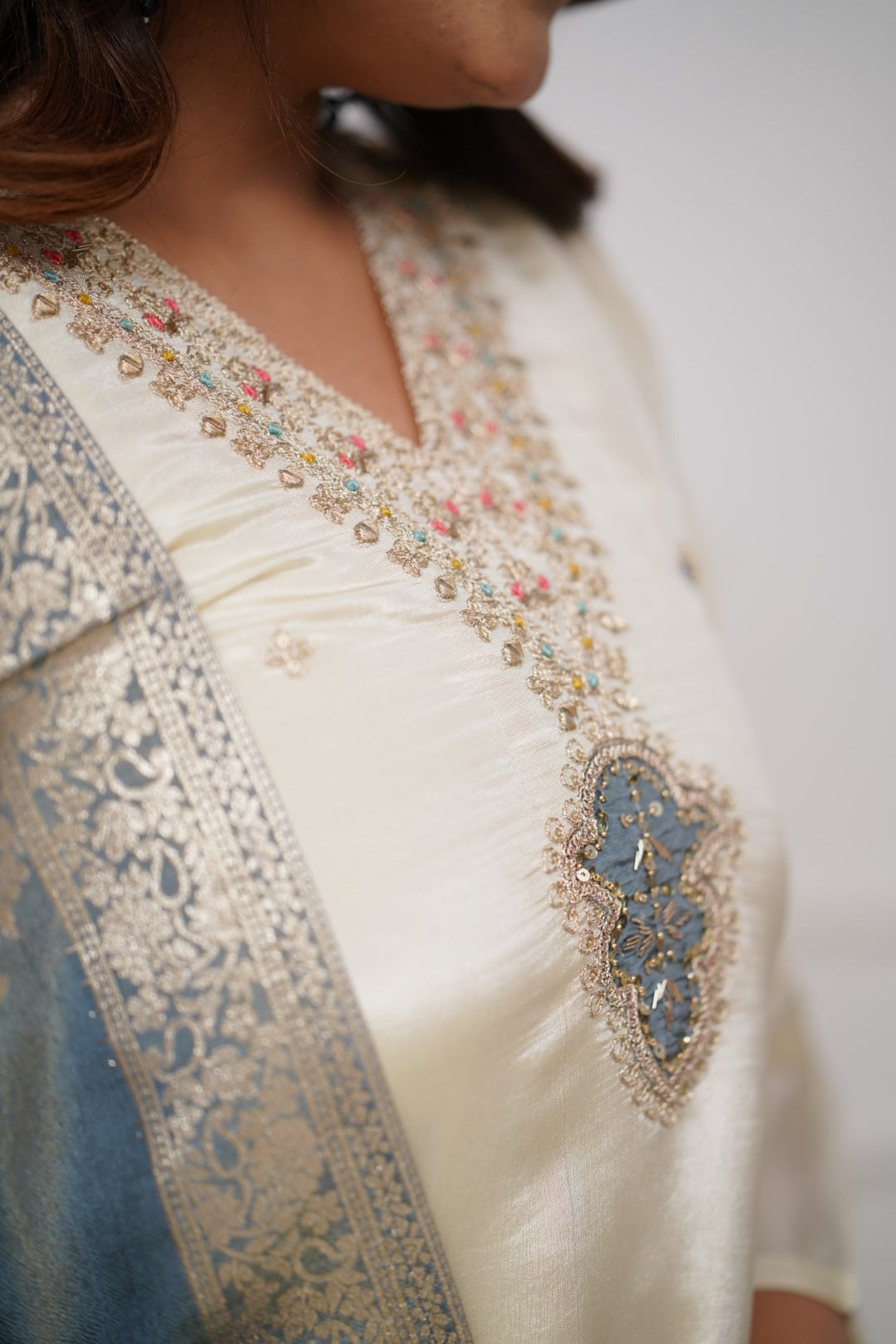 Lorenvalley Offwhite Viscose Chanderi Embroidered Multi Sequence work Kurta Set