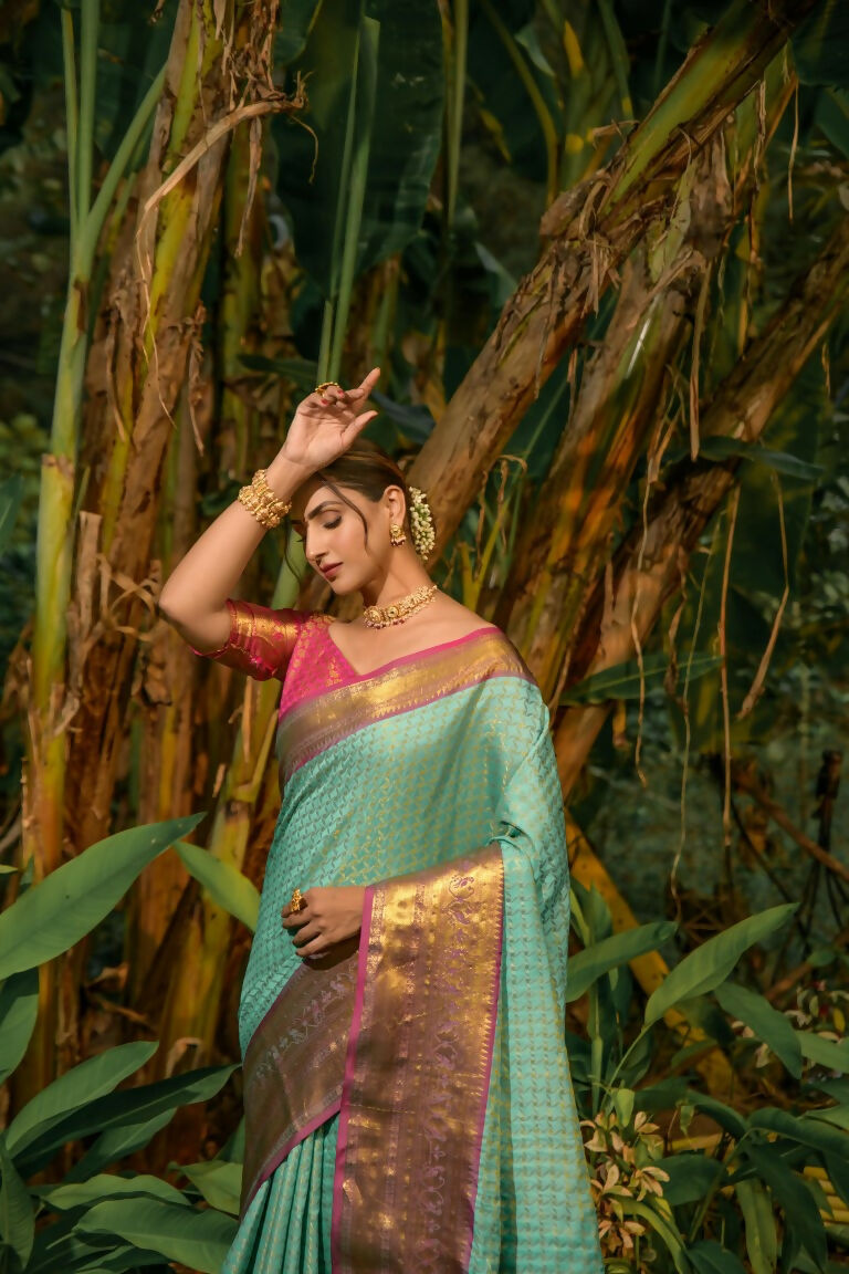 Jyoti Fashion Women's Sky Blue Kanjivaram Silk Zari Woven Saree with Blouse