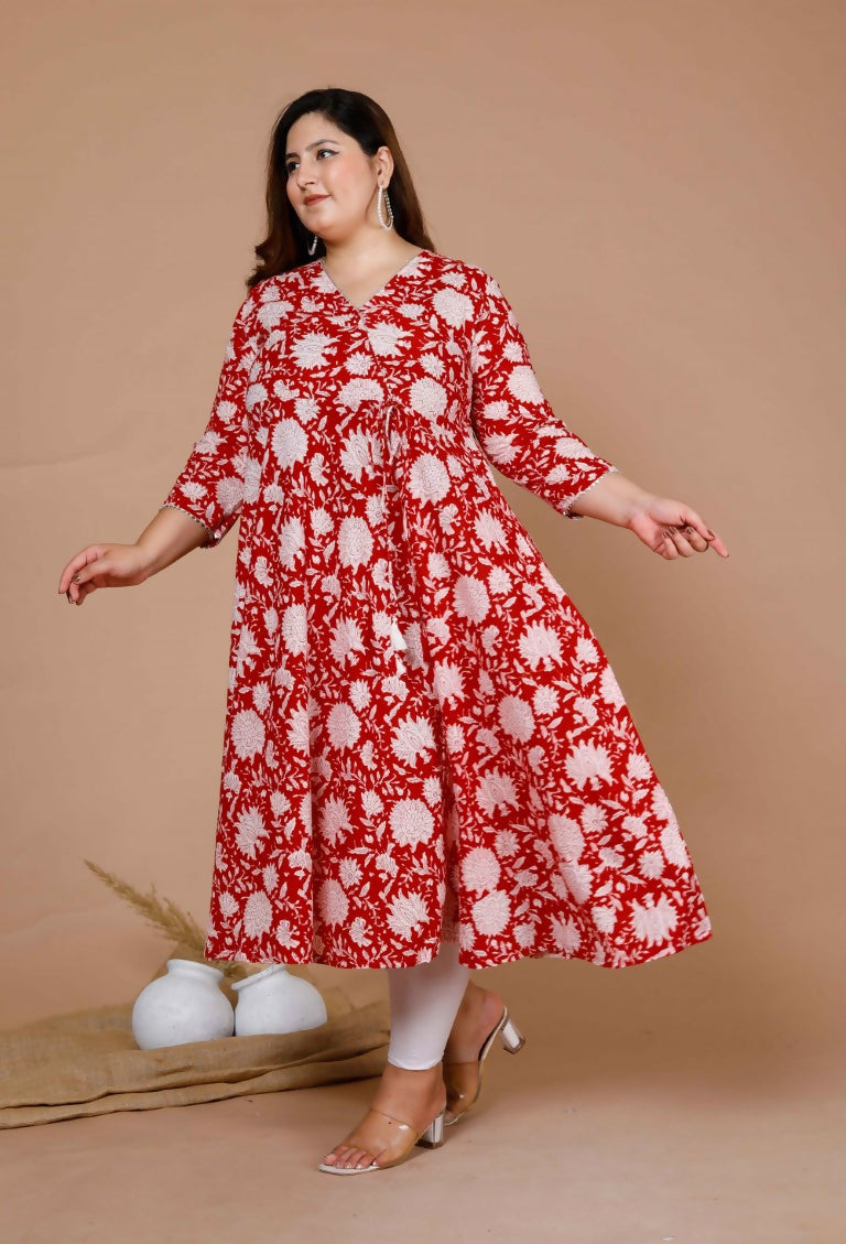 Miravan Women's Plus Size White Floral Printed Pure Cotton Anarkali Kurta And Palazzo Set