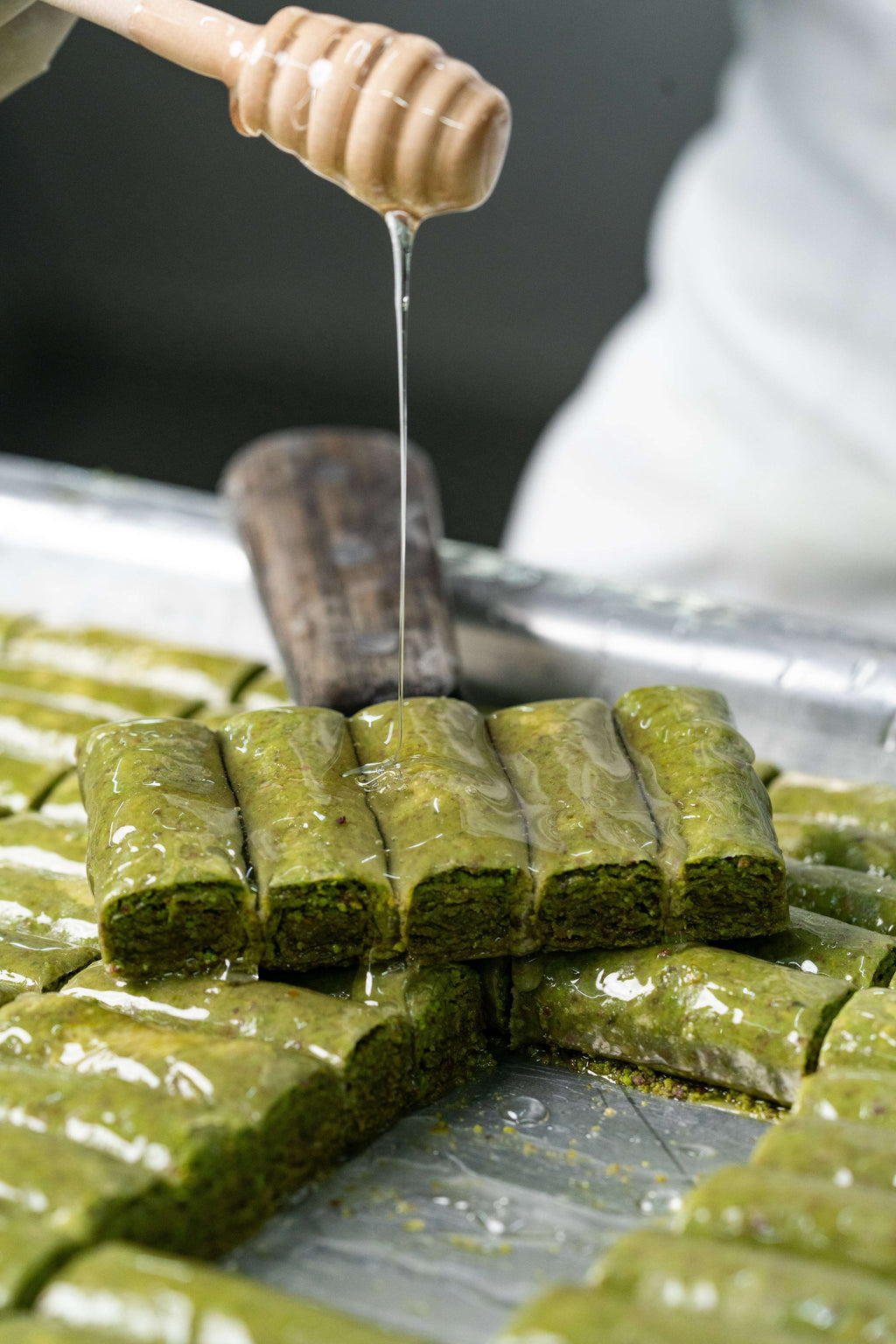Gourmet Baklava Classic Pista Roll Baklava