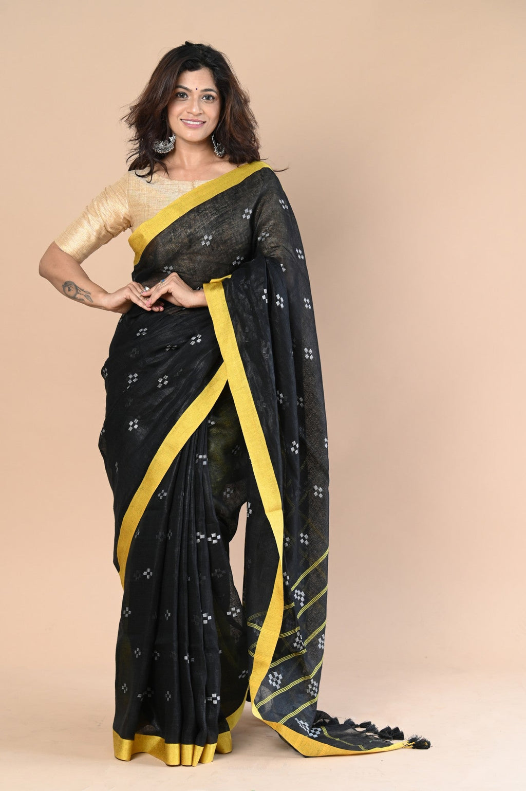 Very Much Indian Pure Linen Saree With Sleek Border and Exclusive Design
