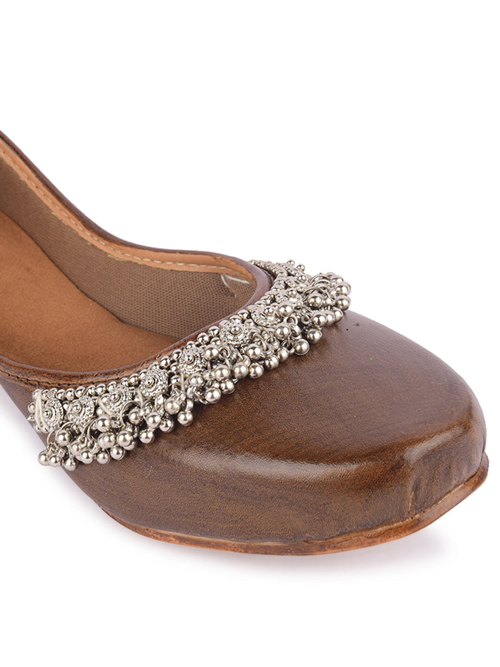 Desi Colour Women Indian Ethnic Footwear-Brown Gungroo