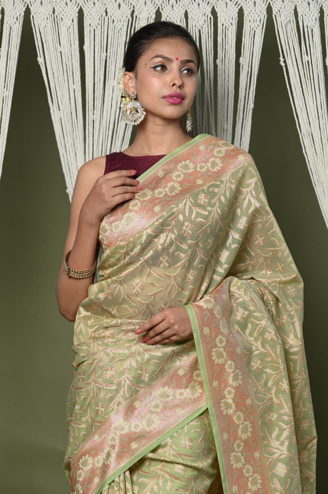 Very Much Indian Exclusive High Quality Handloom Banarasi Cotton Saree with Beautiful Abstract Print.