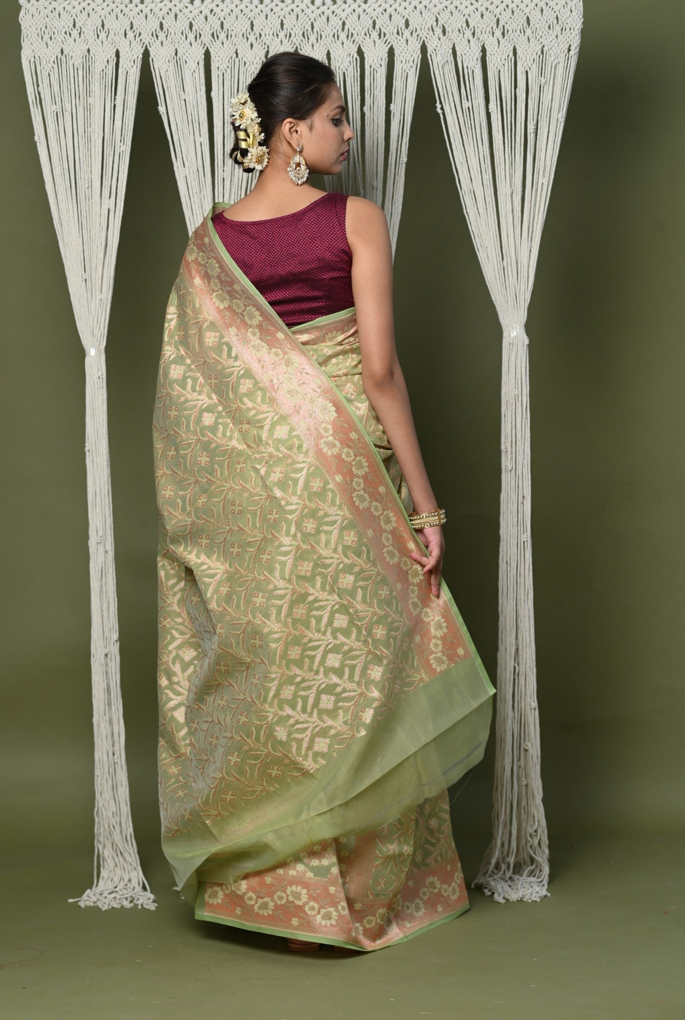 Very Much Indian Exclusive High Quality Handloom Banarasi Cotton Saree with Beautiful Abstract Print.
