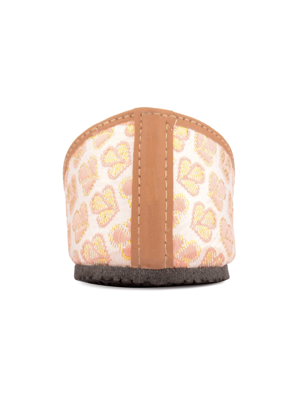 Desi Colour Women Indian Ethnic Footwear-Cushioned Peach Brocket