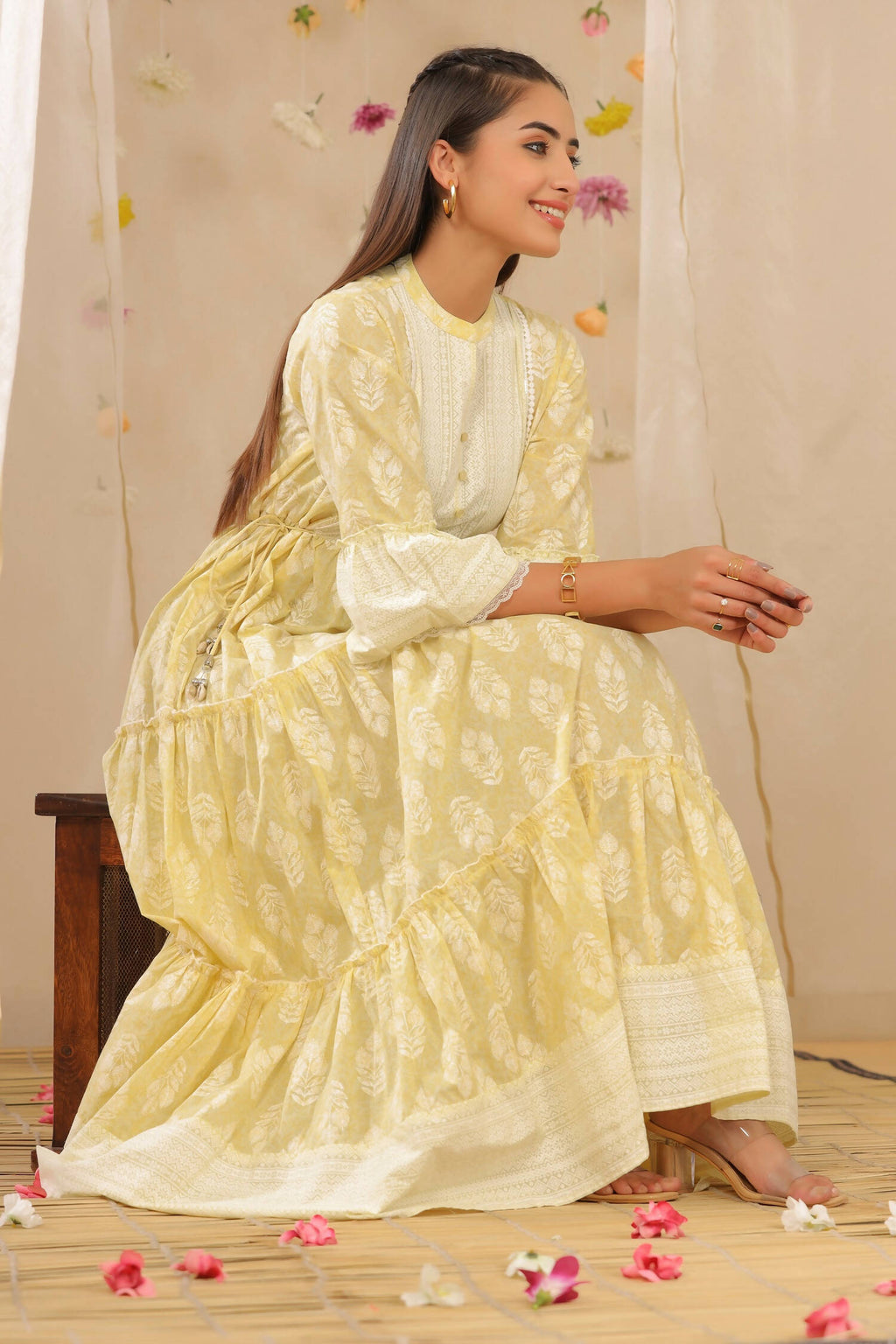 Juniper Womens Limeyellow Cambric Printed Tiered Dress With Flared Sleeve