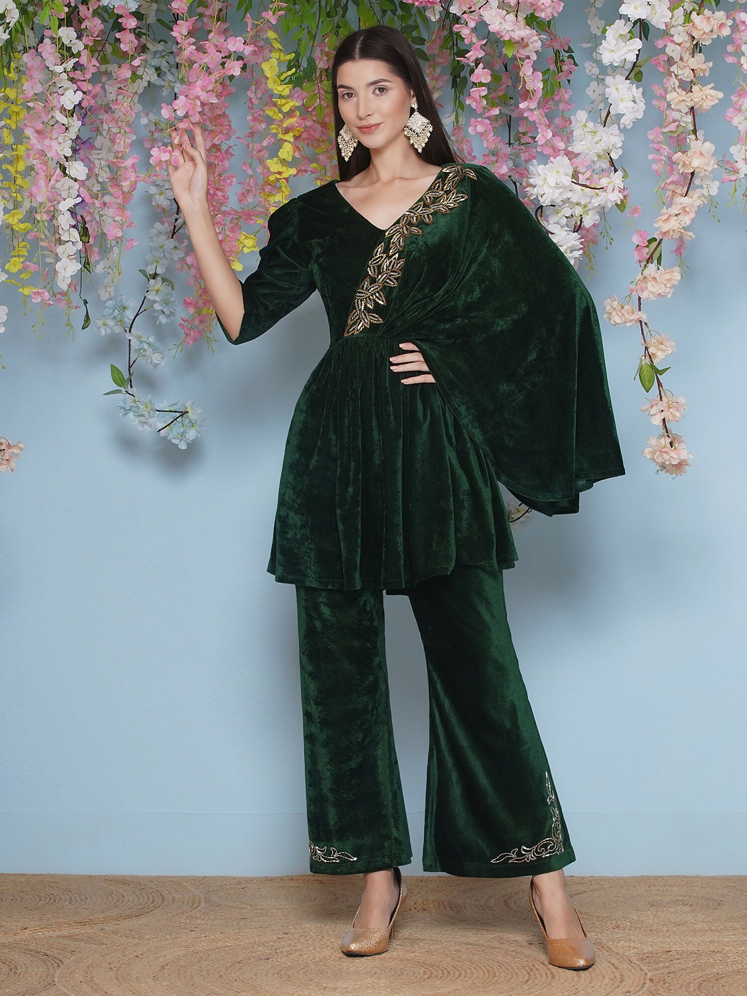 Joban Fashion Green Velvet Hand Embellished Set