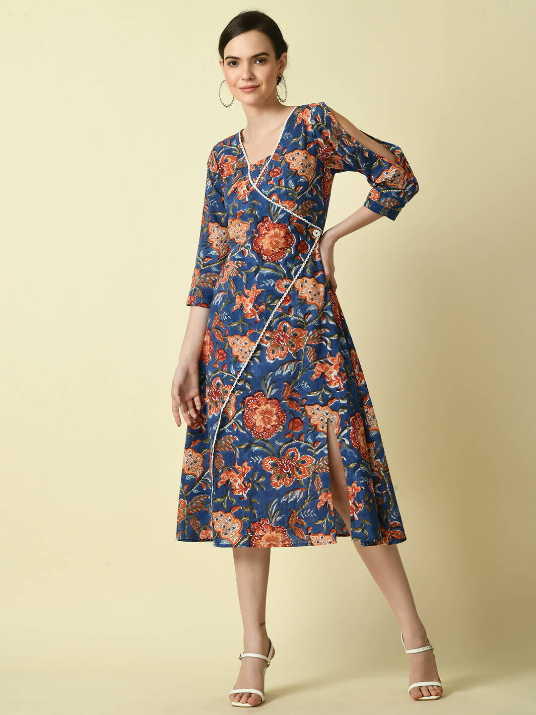 Myshka Women's Blue Floral Printed A-Line Dress
