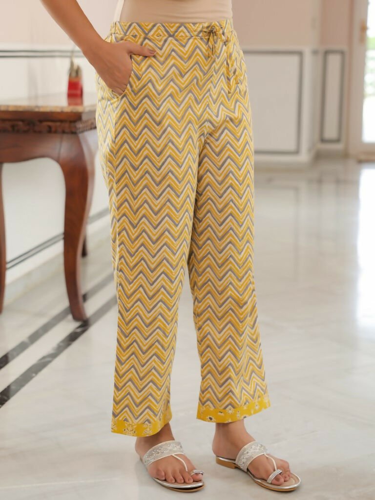 Aramya A-line Soft Cotton Butti Print Women's Kurta Set - Yellow