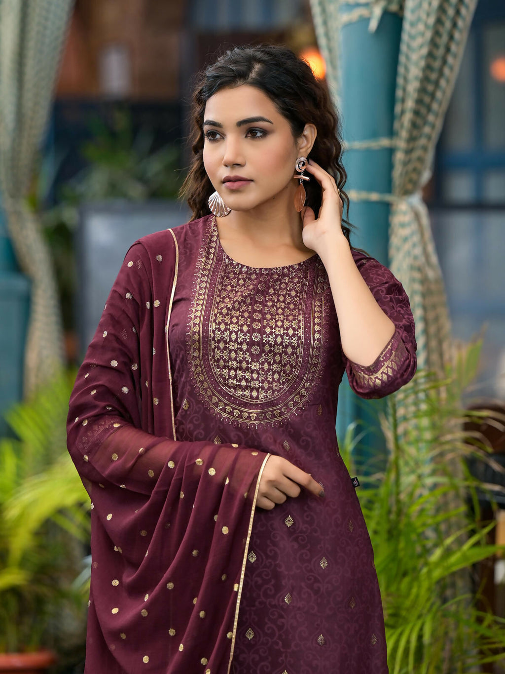 Juniper Women's Wine Ethnic Motif Printed Muslin Kurta Set With Zari Work & Gota Patti