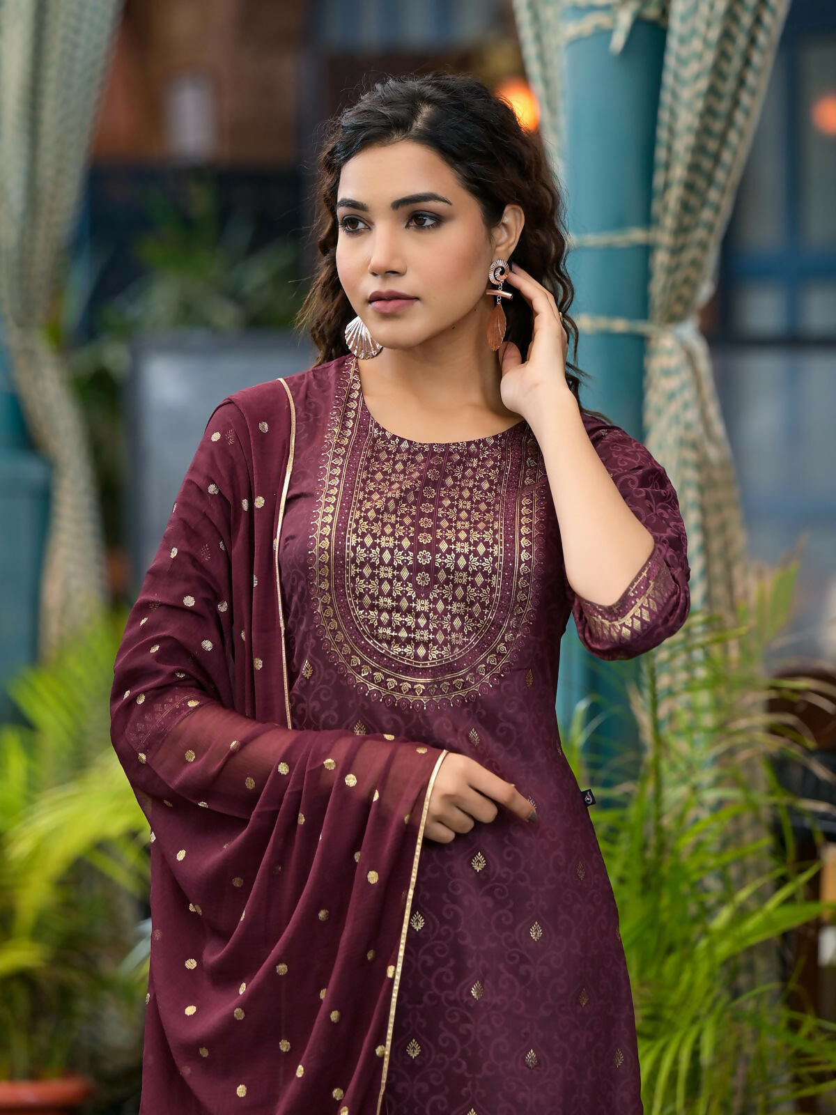 Juniper Women's Wine Ethnic Motif Printed Muslin Kurta Set With Zari Work & Gota Patti