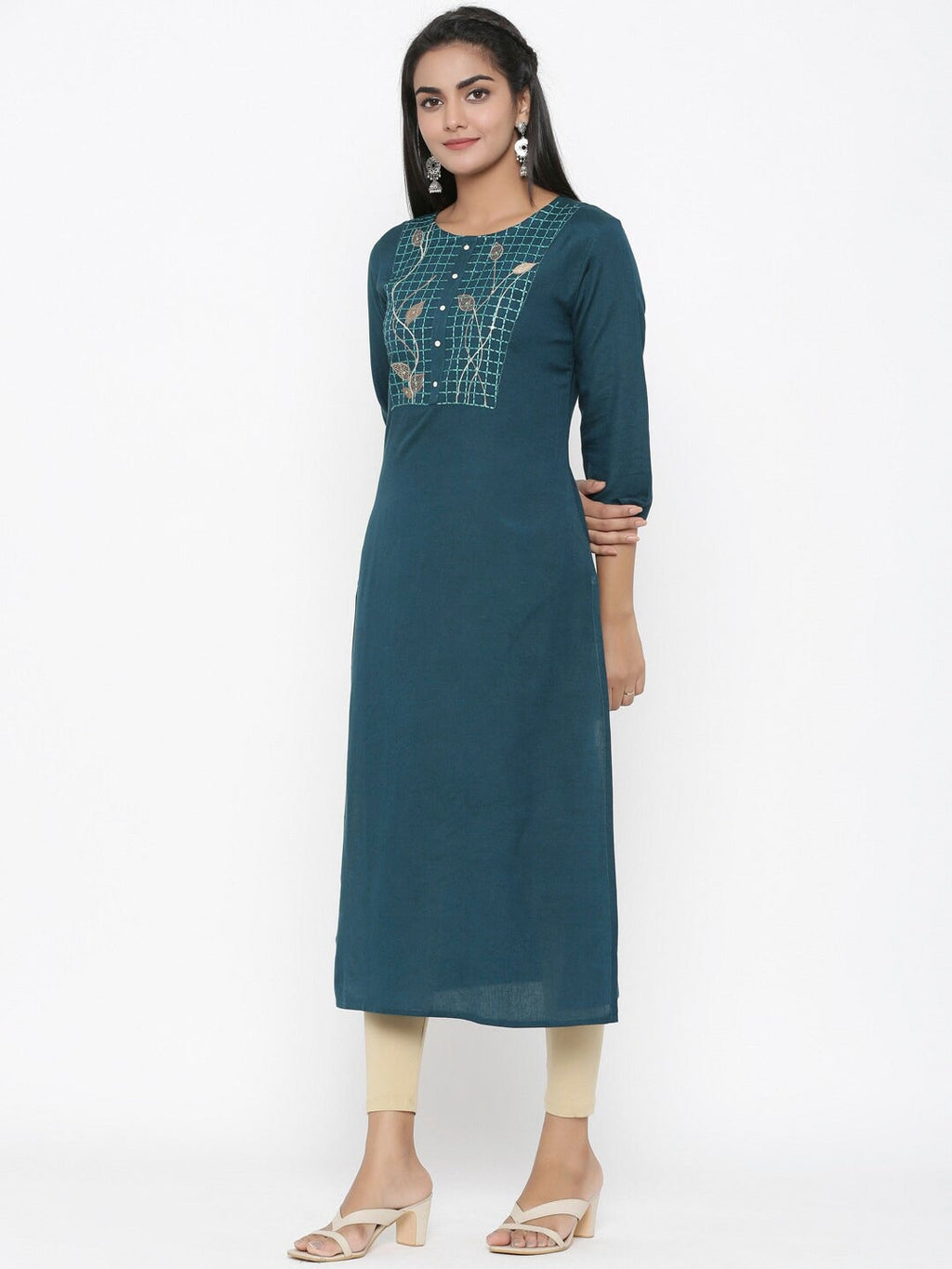 Yufta Embroidered Straight Kurta