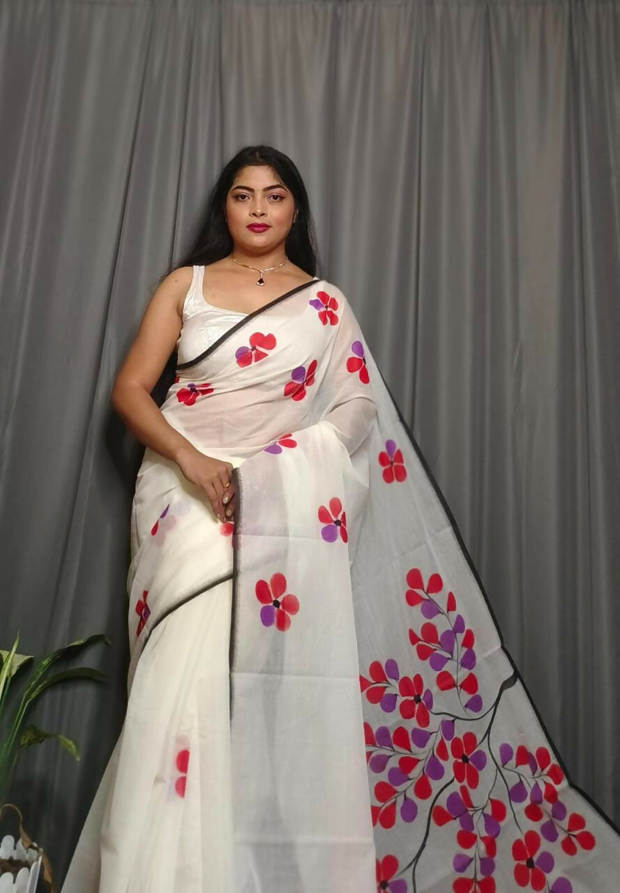 Exclusive Collection Beautiful White Red Pure Cotton Hand Print Handloom Saree With Running Blouse Piece