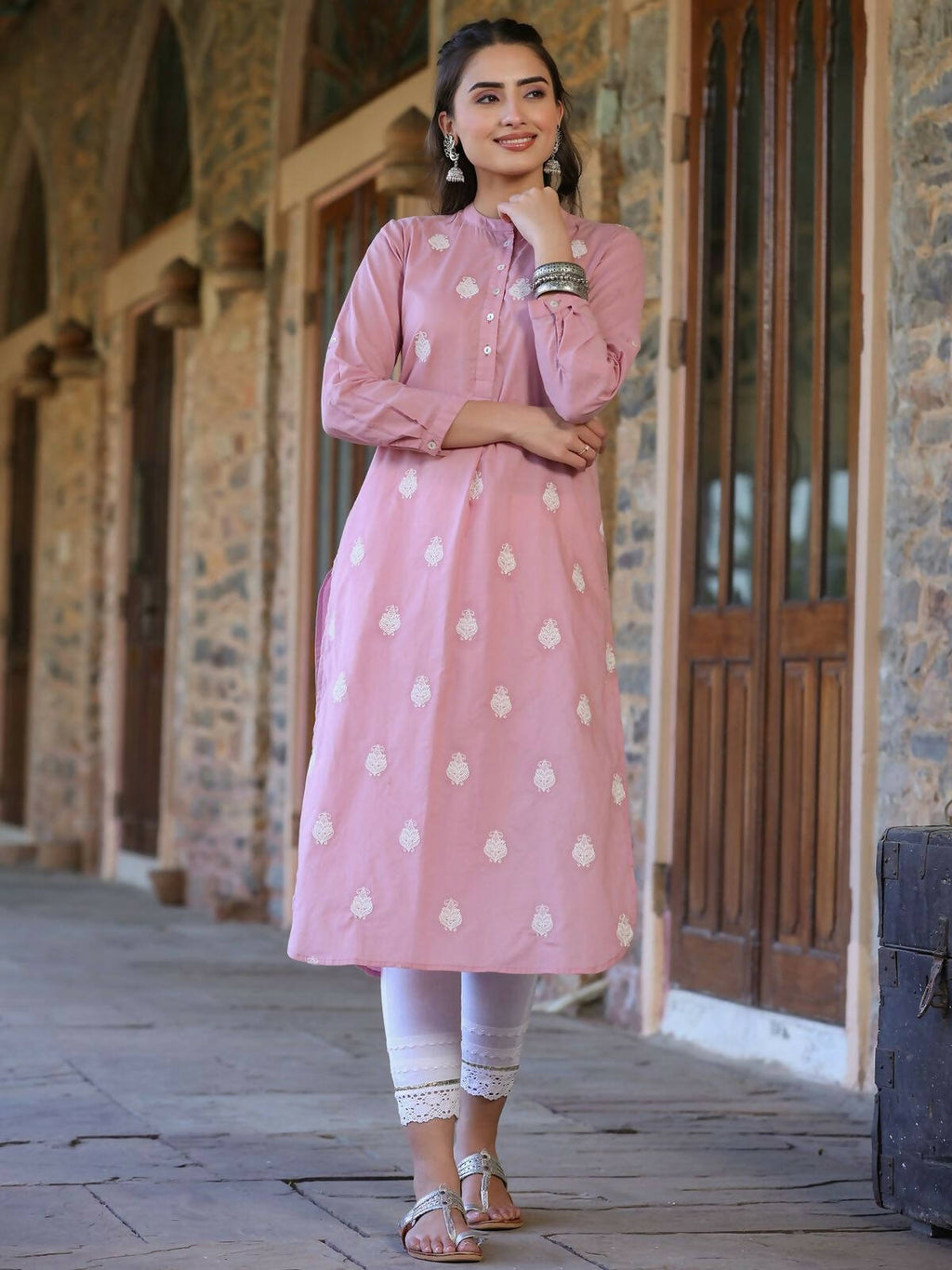 Juniper Women's Pink Cambric Printed Straight Kurta