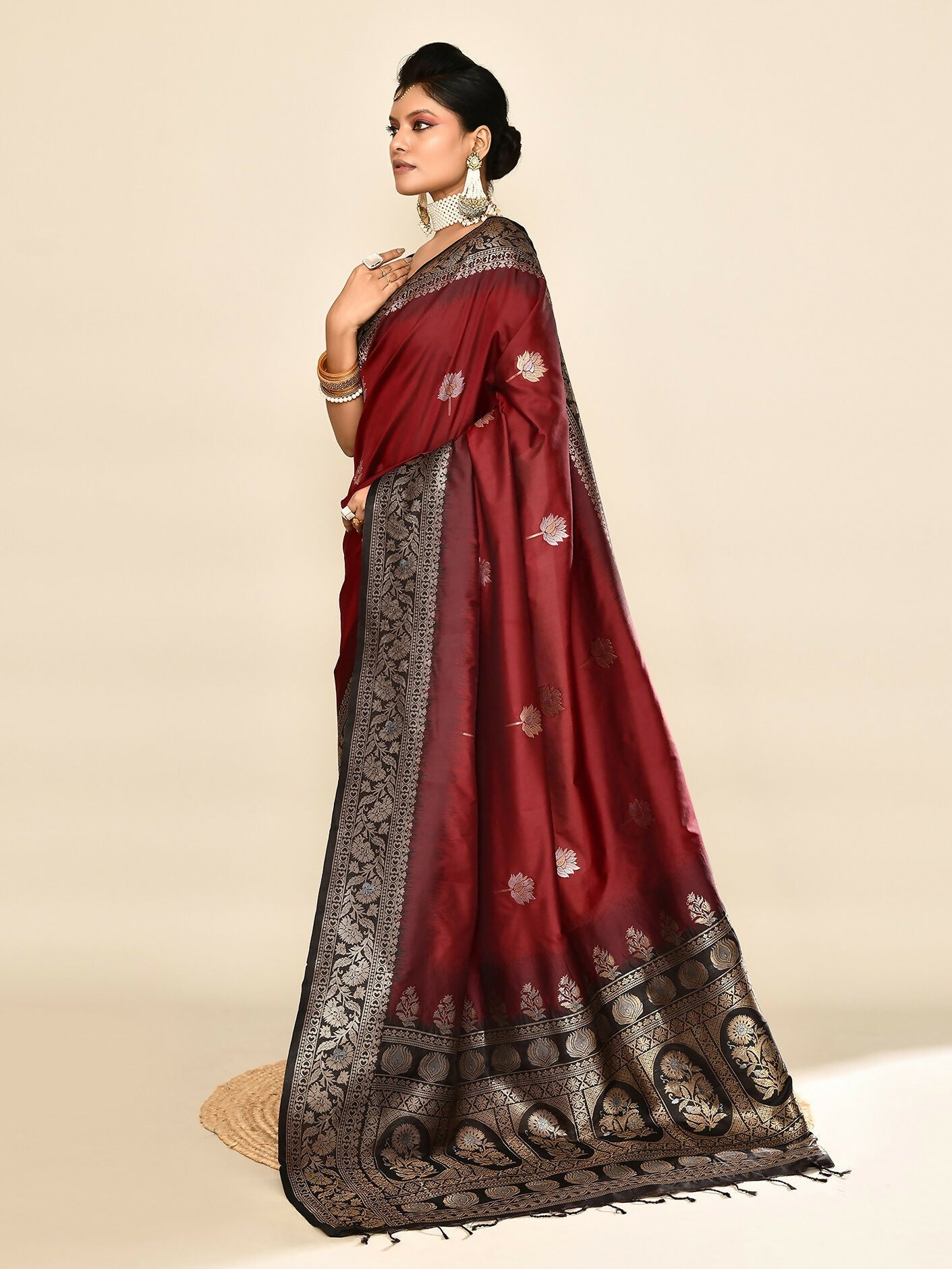 Joban Fashion Maroon & Black Plain With Weaving Border Banarasi Silk Sarees