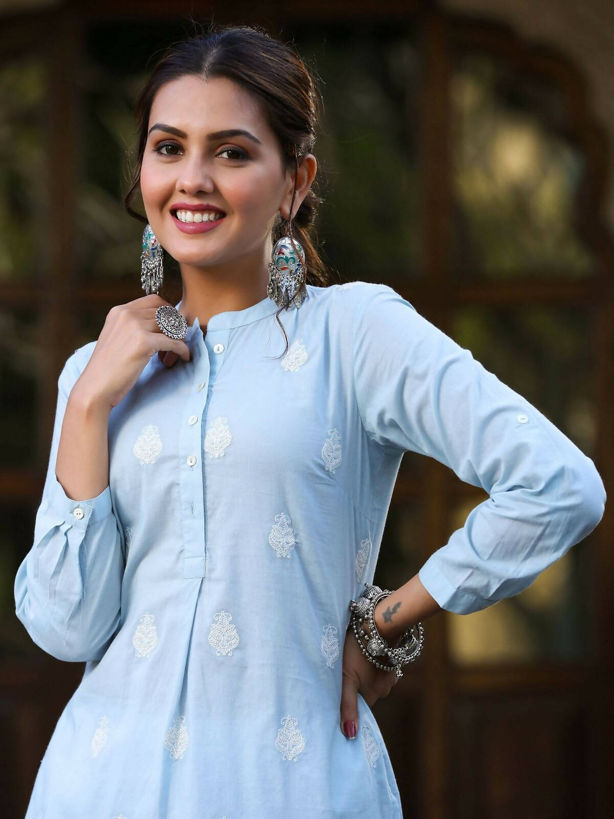 Juniper Women's Blue Cambric Embroidered Straight Kurta