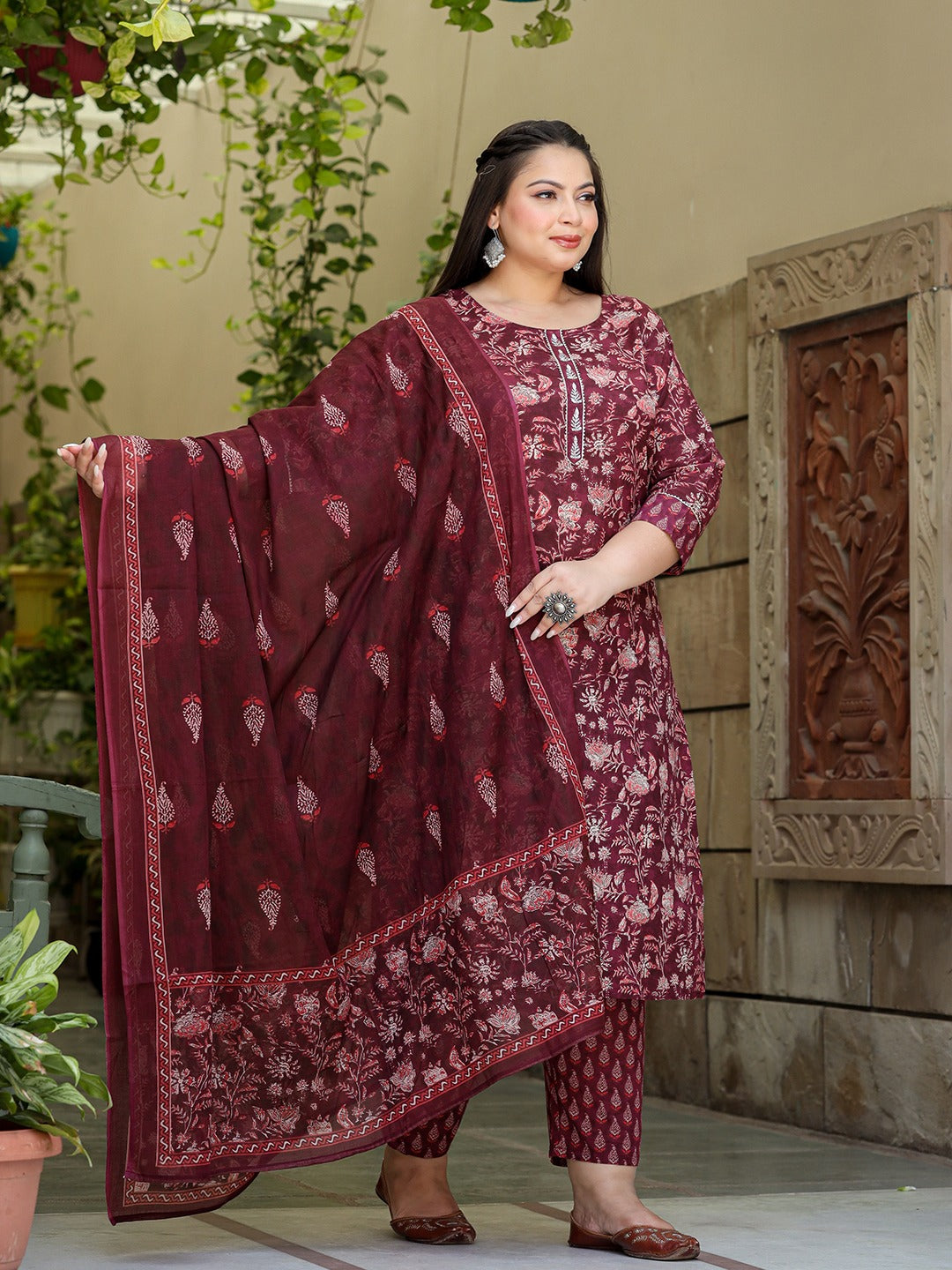 Yufta Floral Print Plus Size Gotta Patti Pure Cotton Kurta with Trousers & Dupatta
