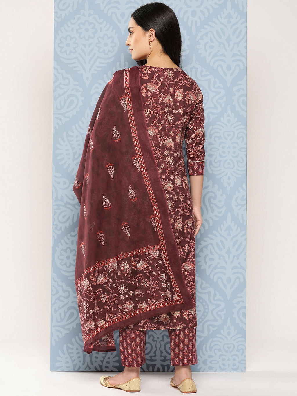 Yufta Floral Printed Regular Gotta Patti Pure Cotton Kurta with Trousers & Dupatta