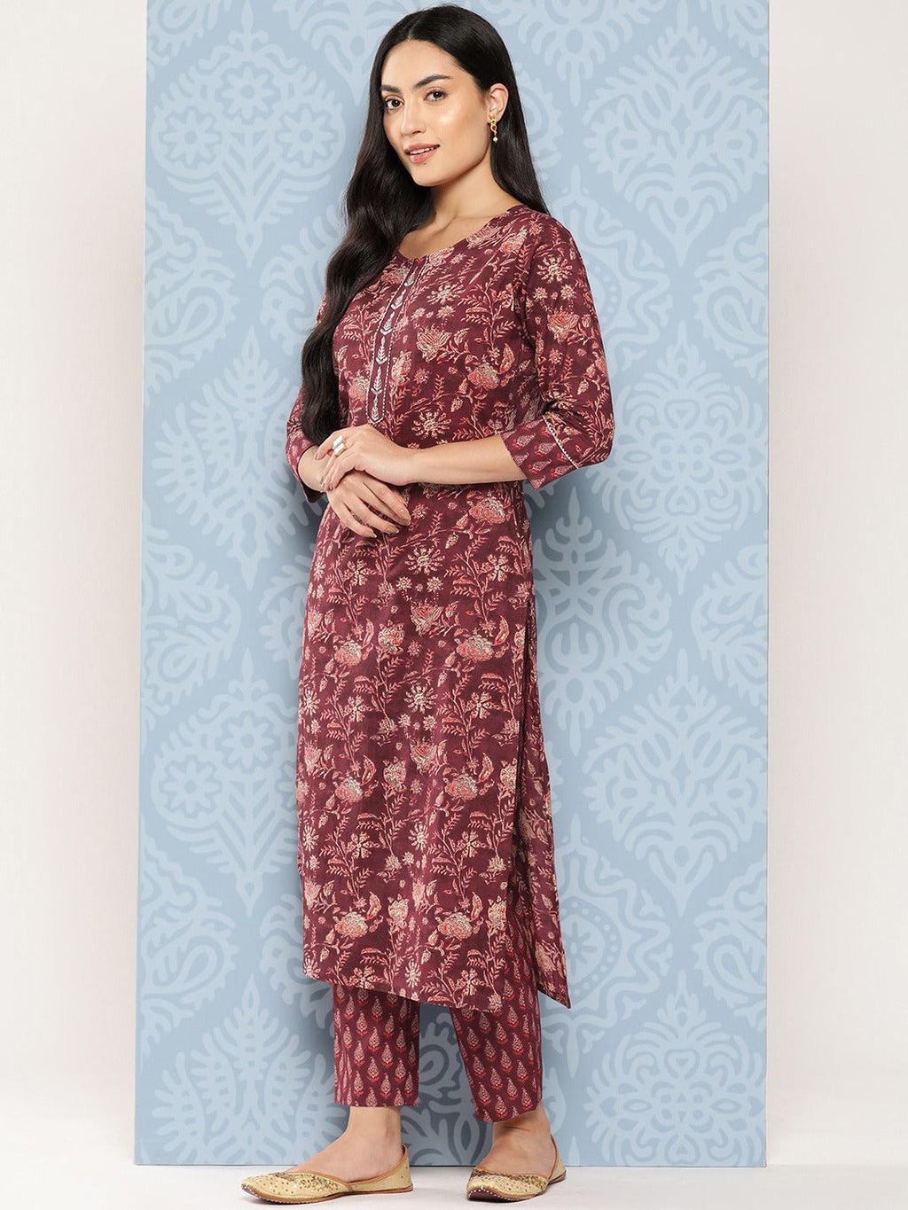 Yufta Floral Printed Regular Gotta Patti Pure Cotton Kurta with Trousers & Dupatta