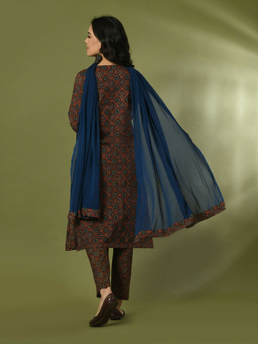 Myshka Women's Multi Printed Cotton Straight Party Kurta Set With Dupatta