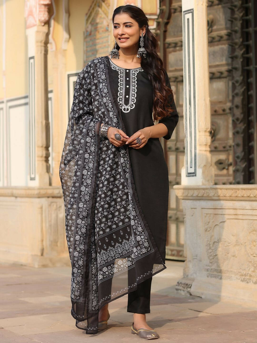 Juniper Women's Black Silk Solid Embroidered Kurta Set