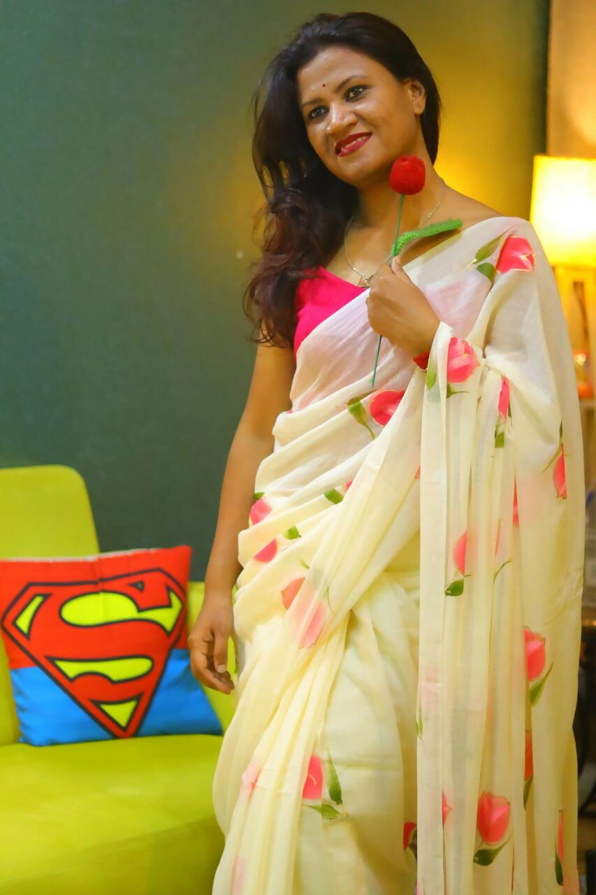 Exclusive Collection Beautiful Off White Pure Cotton Hand Print Handloom Saree With Running Blouse Piece
